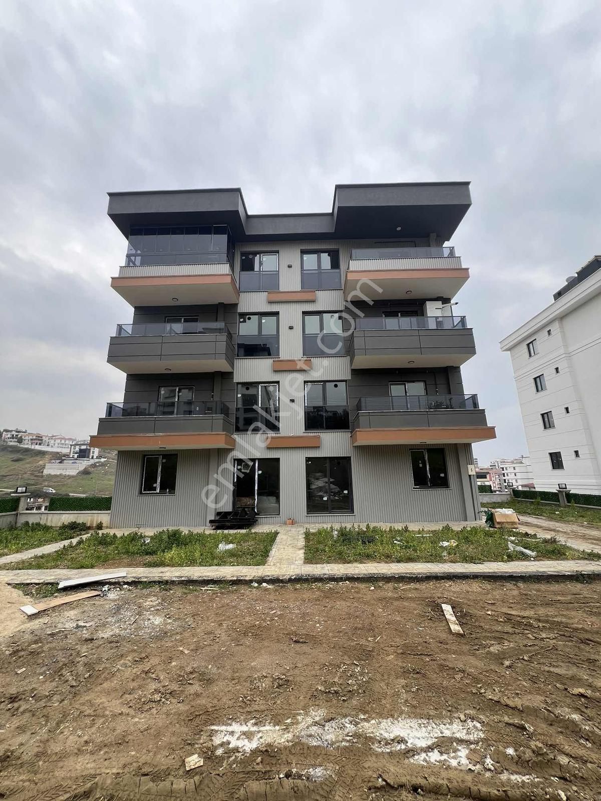 Çobanlı Ultra Lüks Dizayn Eşyalı 1+1 Bahçeli