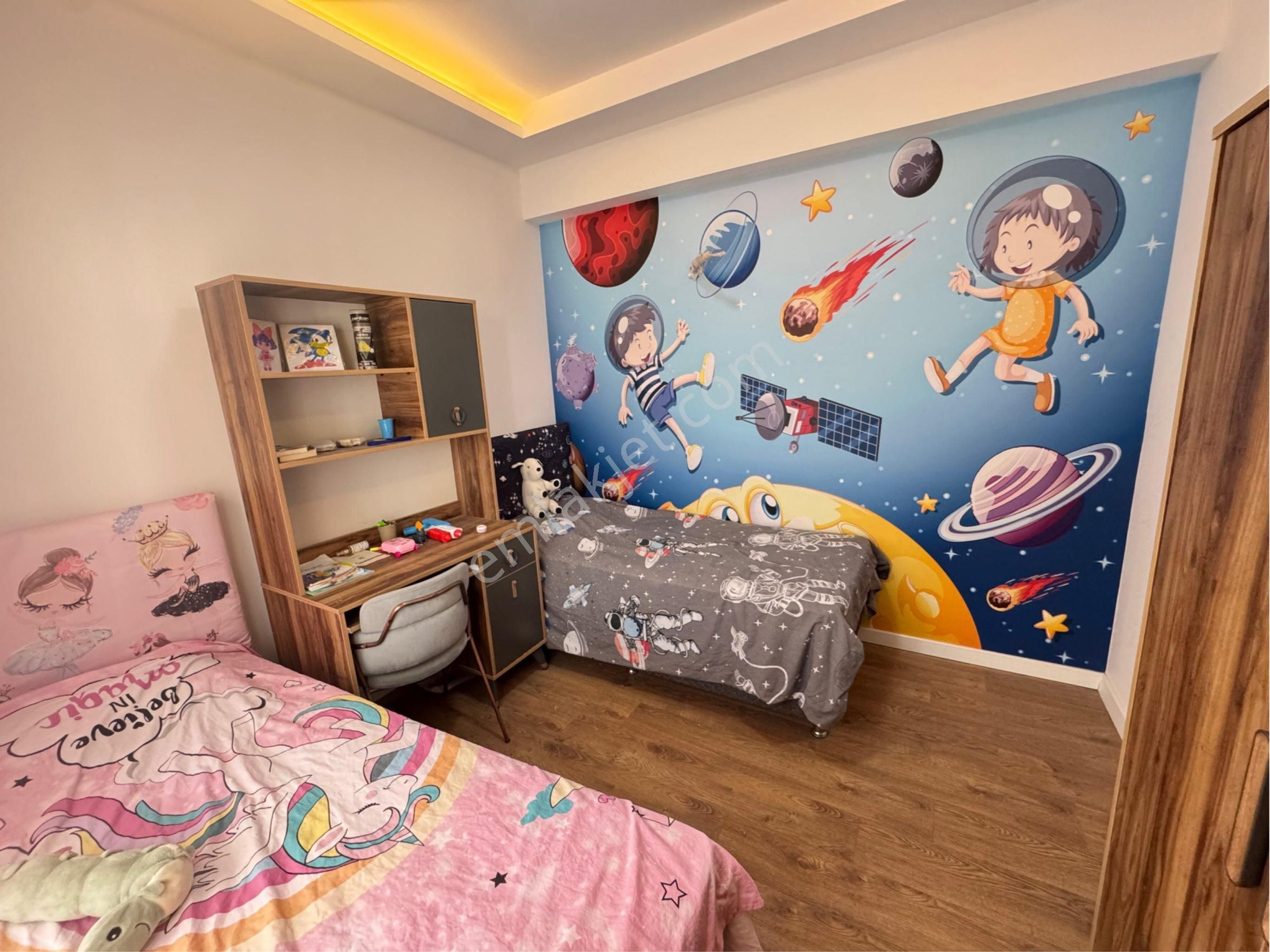 Kuşadasında Ful Eşyalı 3+1 Havuzlu Sitede Kapalı Otoparklı Lüks Daire - Görsel 20