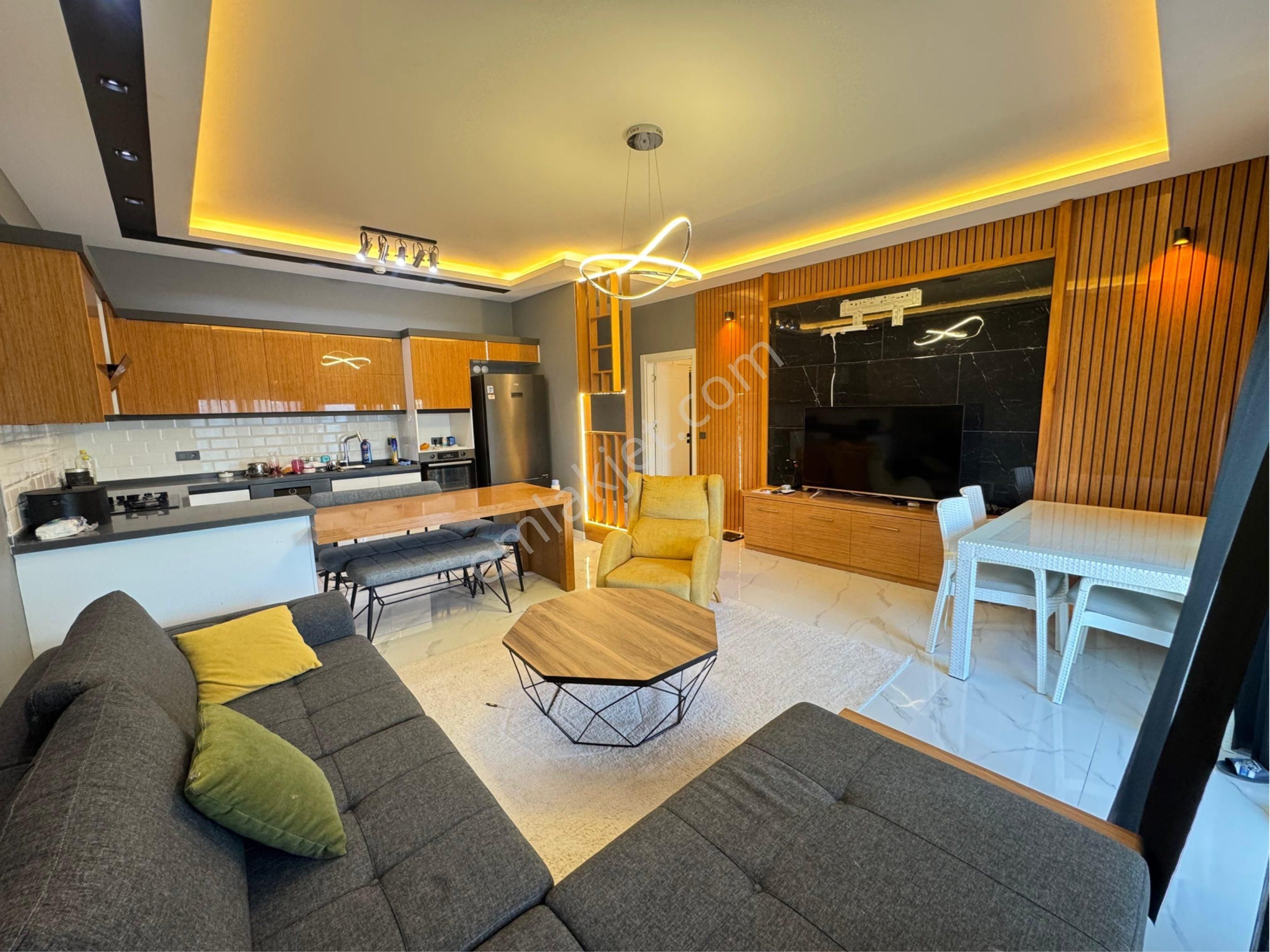 Kuşadasında Ful Eşyalı 3+1 Havuzlu Sitede Kapalı Otoparklı Lüks Daire - Görsel 5