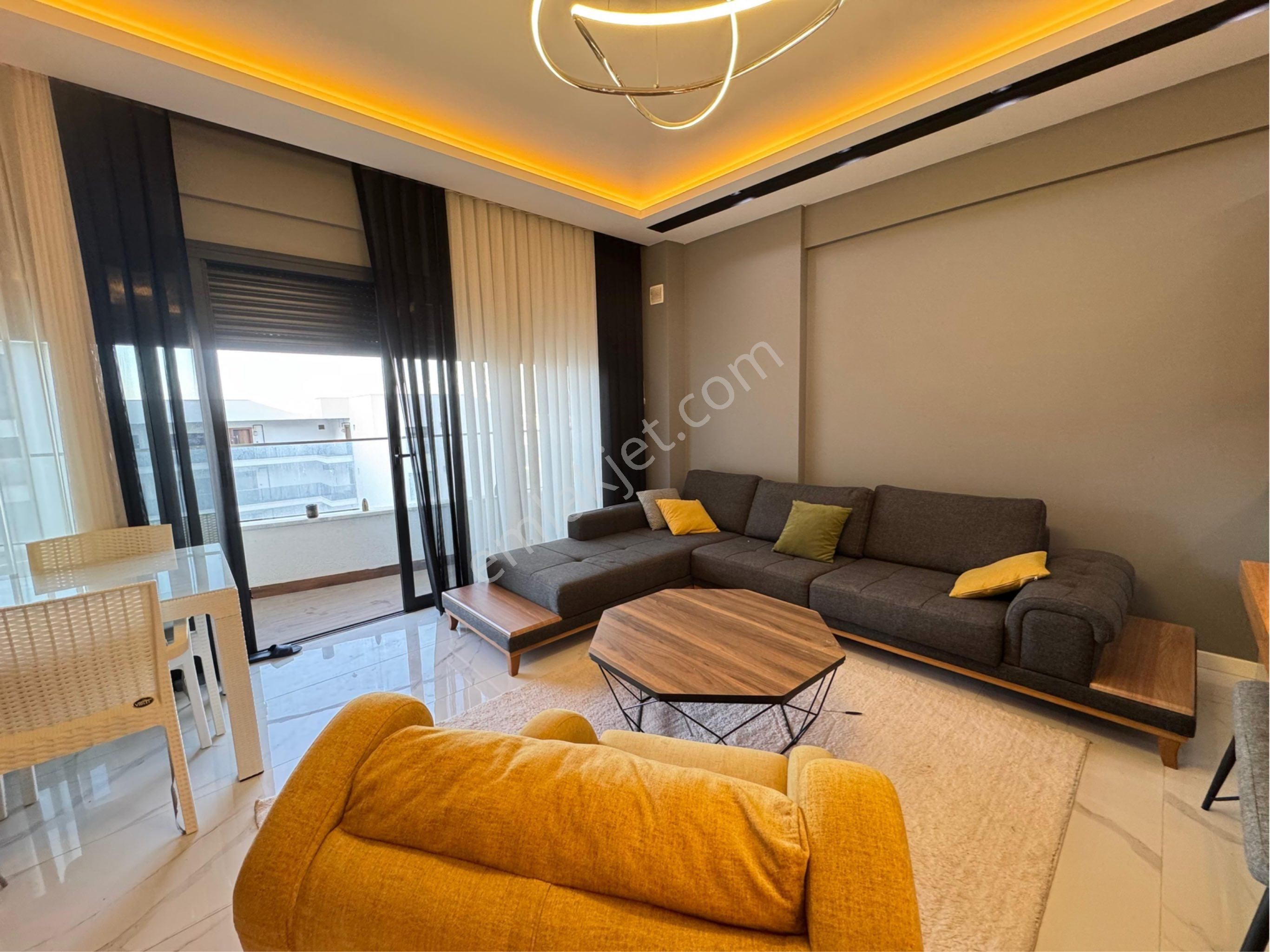 Kuşadasında Ful Eşyalı 3+1 Havuzlu Sitede Kapalı Otoparklı Lüks Daire - Görsel 7