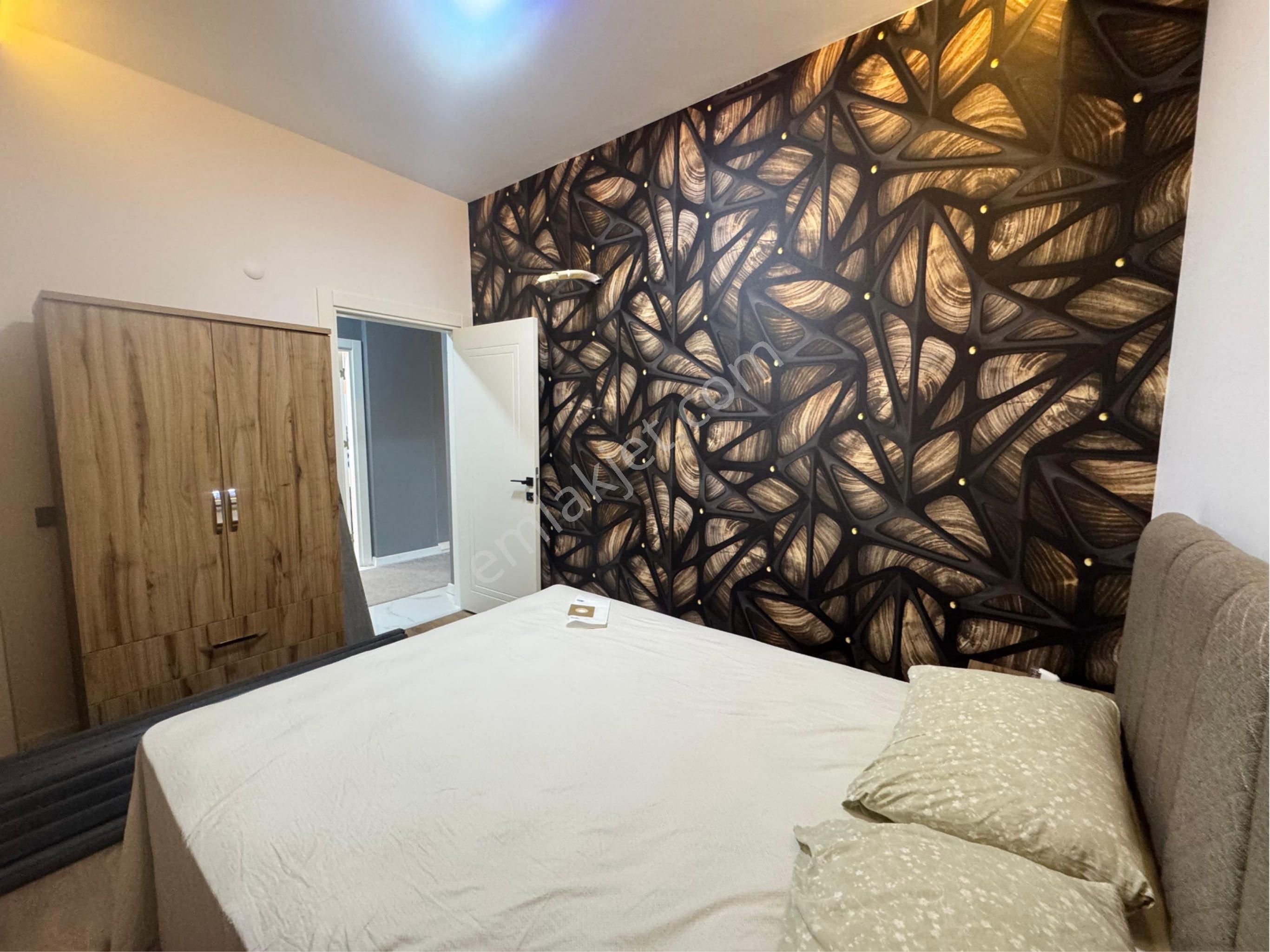 Kuşadasında Ful Eşyalı 3+1 Havuzlu Sitede Kapalı Otoparklı Lüks Daire - Görsel 9