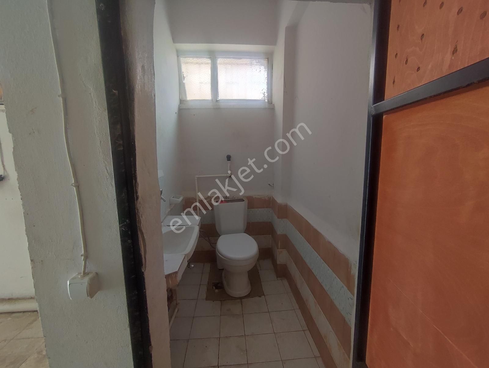 Çaybaşında Şehir Tiyatroları Arkası 30 M2 Dükkan - Görsel 5