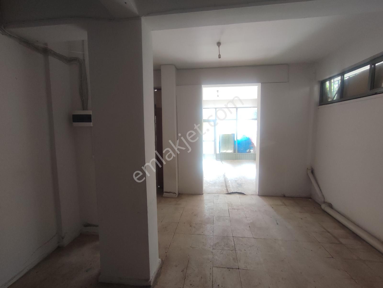 Çaybaşında Şehir Tiyatroları Arkası 30 M2 Dükkan - Görsel 2