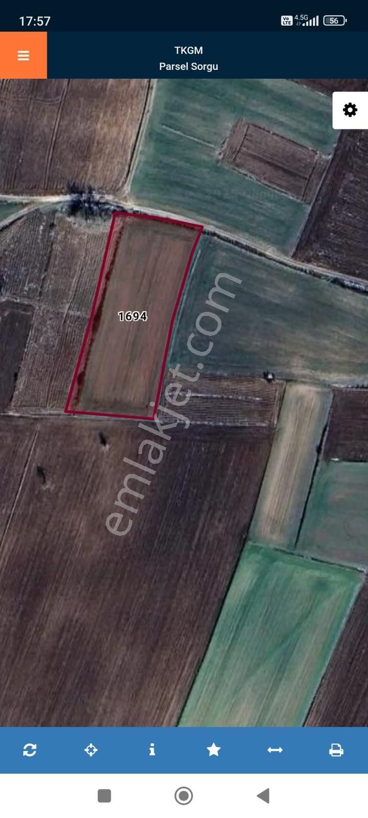 Newcıty Emlaktan Ürünlü Köy Merkezine Yakın Satılık Tarla