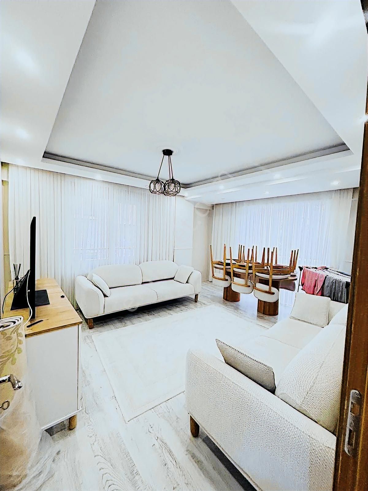 Muhitin Mahallesinde 3+1 8 Yıllık Fırsat Daire