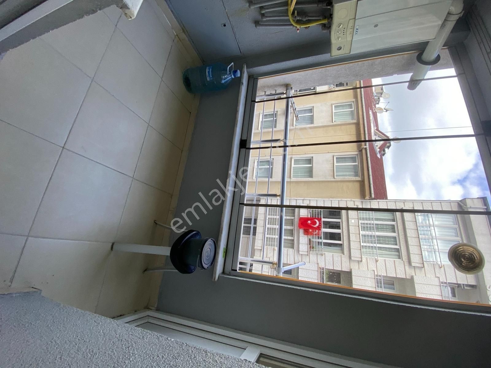 Lidya Emlak'tan Metrobüs Sokağı 2+1 90m2 Ara Kat Kiralık Daire - Görsel 5