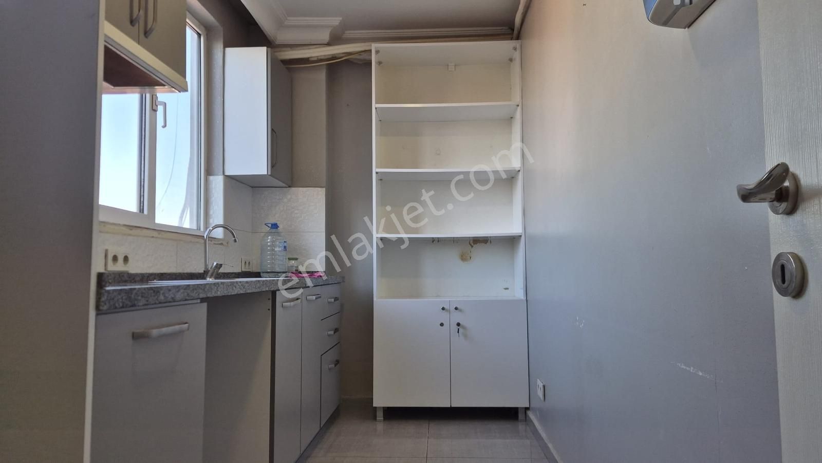 Ümraniye Alemdağ Trafiğe Kapalı Caddede 85 M² Ofis / Mağaza - Görsel 10