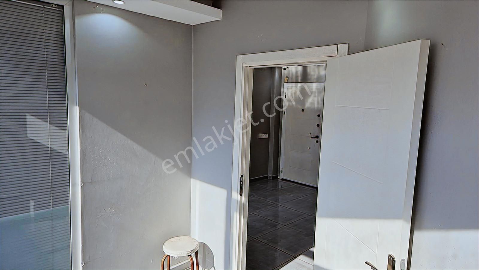 Ümraniye Alemdağ Trafiğe Kapalı Caddede 85 M² Ofis / Mağaza - Görsel 14