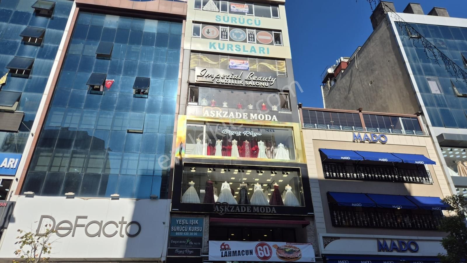 Ümraniye Alemdağ Trafiğe Kapalı Caddede 85 M² Ofis / Mağaza
