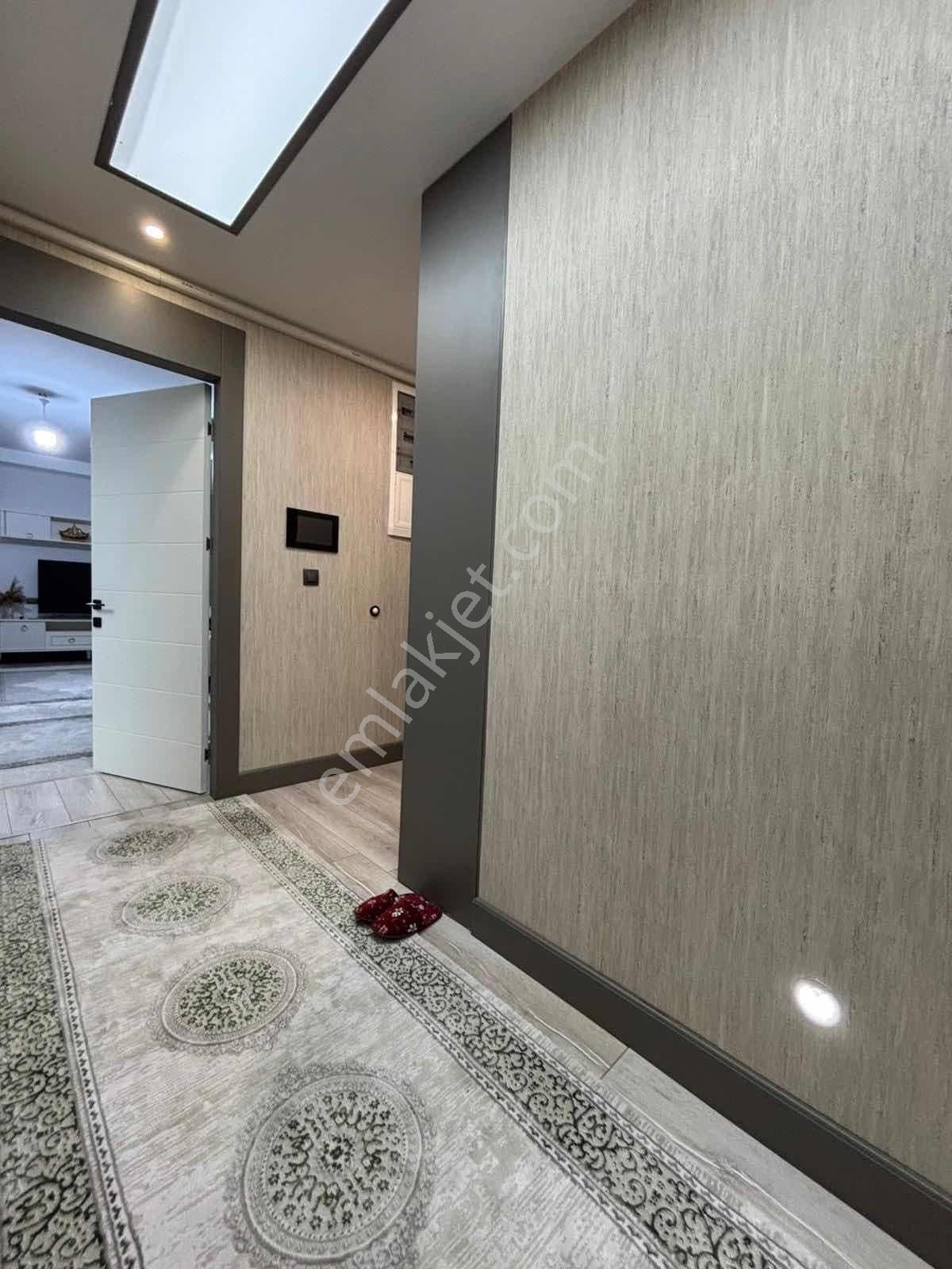 Kuşadasında Lüks Sitede Satılık 2+1 Daire - Görsel 8