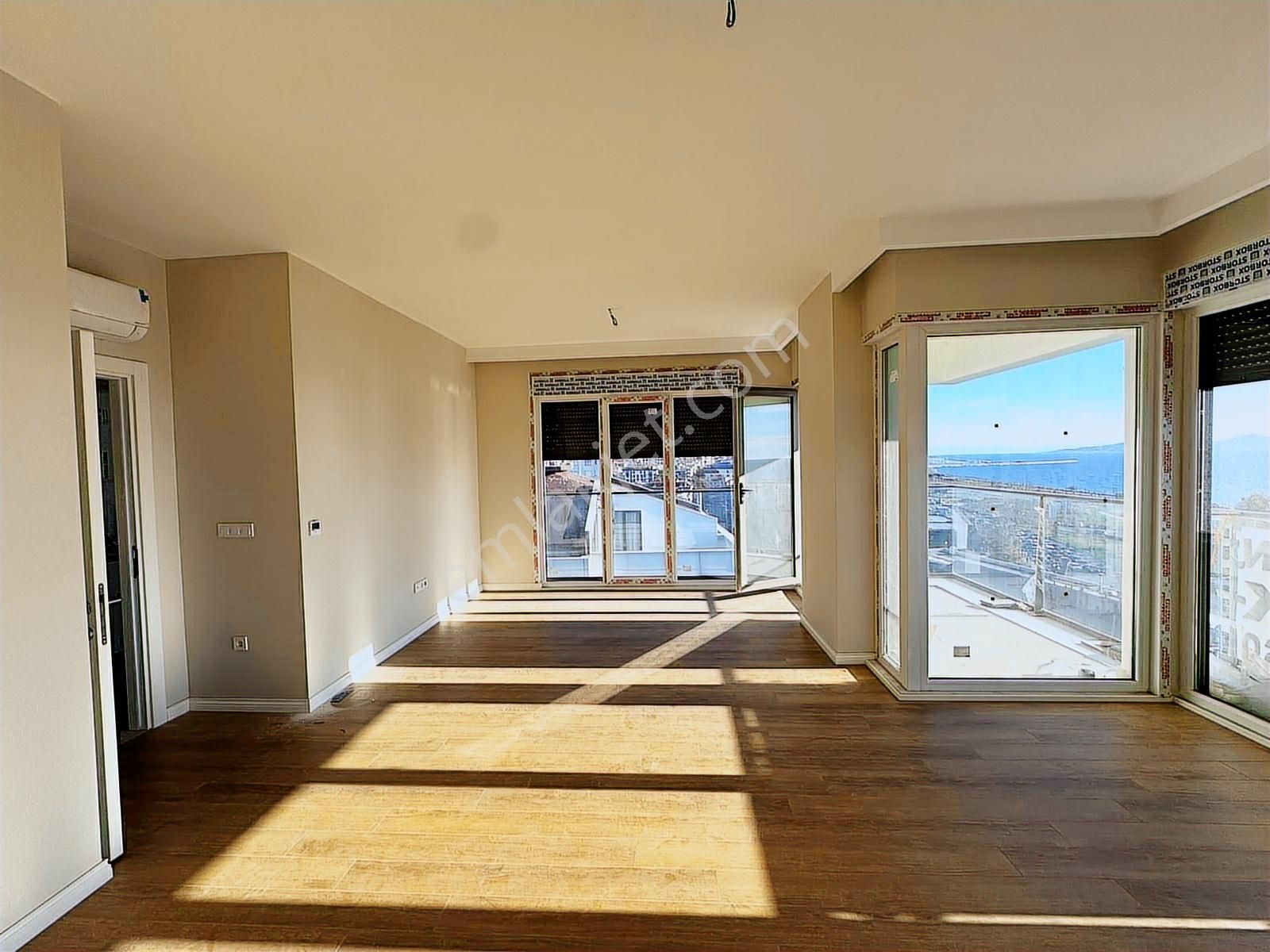 Kapanmaz Muhtesem Deniz Manzaralı 100m² Net Geniş Balkonlu 3+1 - Görsel 20
