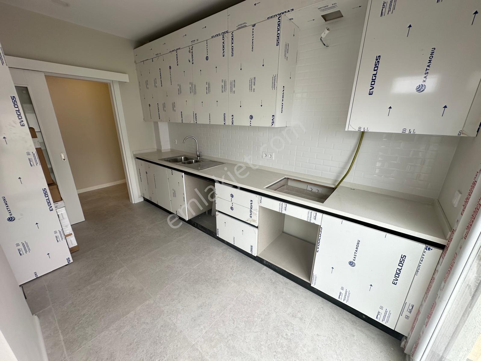 Kapanmaz Muhtesem Deniz Manzaralı 100m² Net Geniş Balkonlu 3+1 - Görsel 29