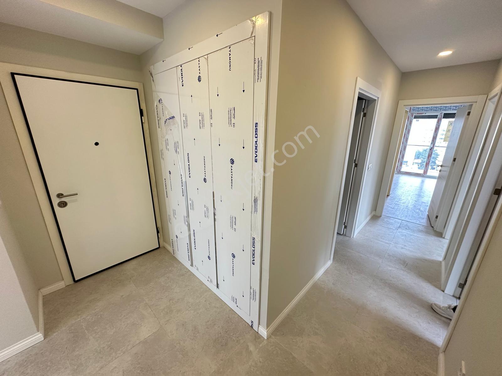 Kapanmaz Muhtesem Deniz Manzaralı 100m² Net Geniş Balkonlu 3+1 - Görsel 24