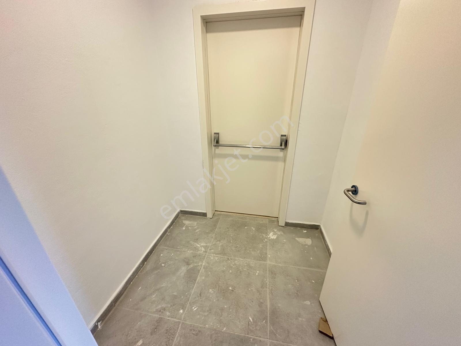 Kapanmaz Muhtesem Deniz Manzaralı 100m² Net Geniş Balkonlu 3+1 - Görsel 23