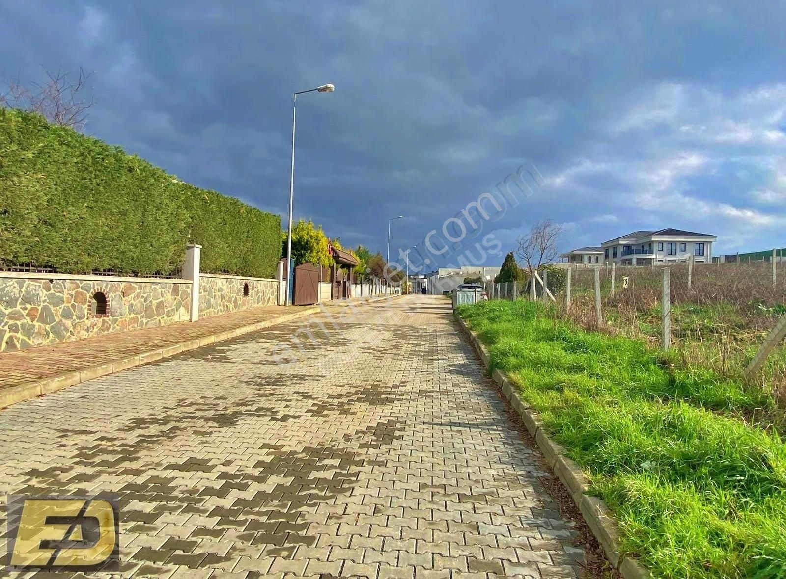 Ed Arsadan Büyükçekmecede Vilların Dibinde İstanbul Tapulu Arsa - Görsel 20