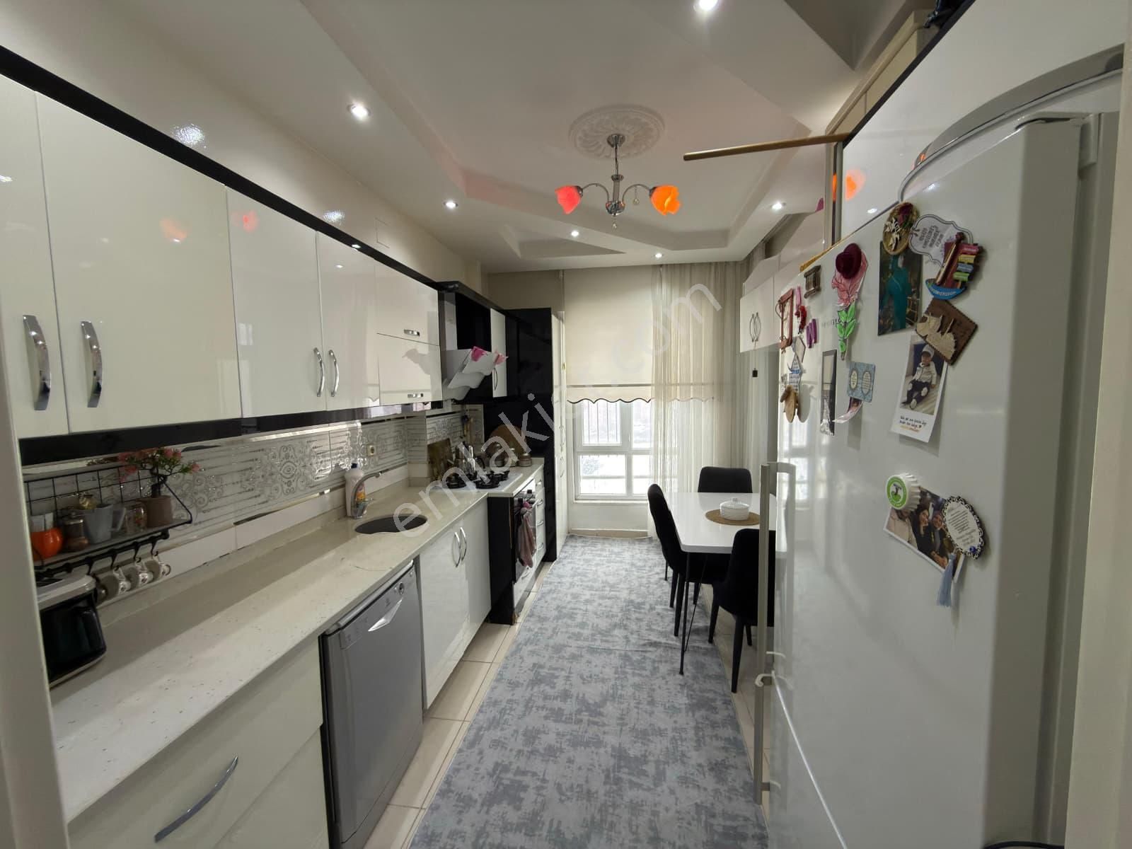 Seyrantepenin Göbeğinde Satılık Göbek Kat 3+1 Daire