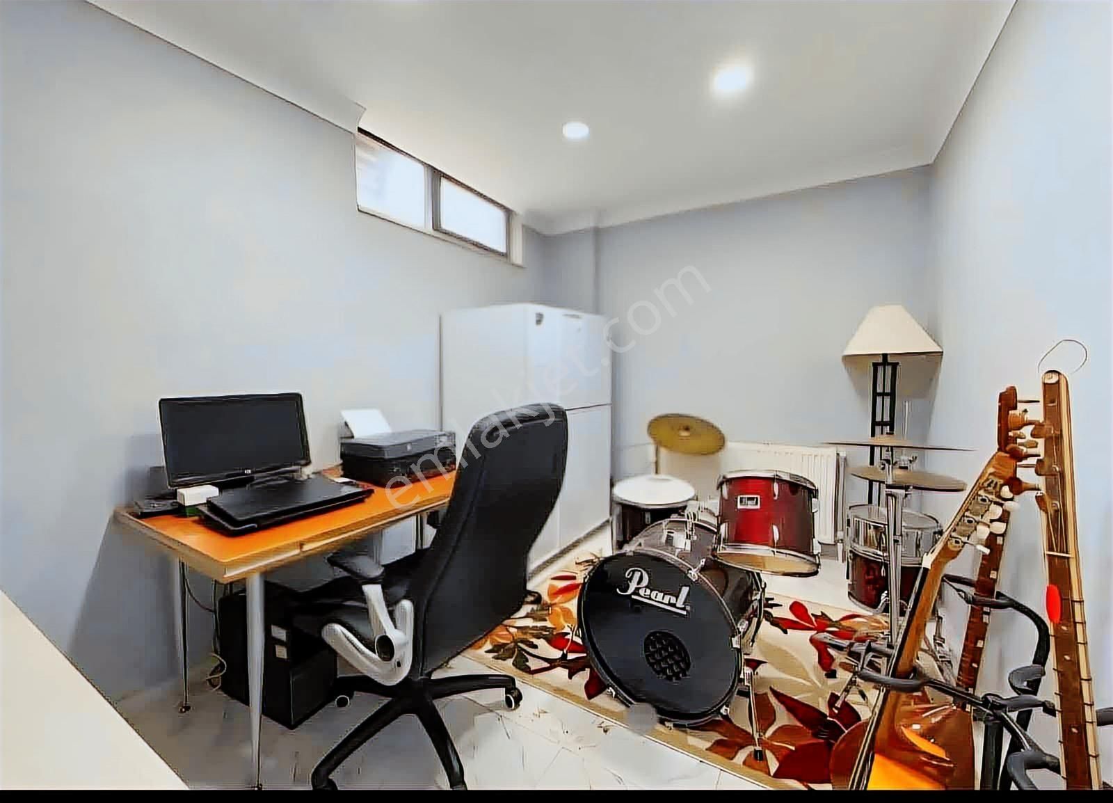 5 Yıllık Edremit Te Deniz 5 Dk Tam Müstakil Bahçeli Havuzlu 6+1 Villa - Görsel 7