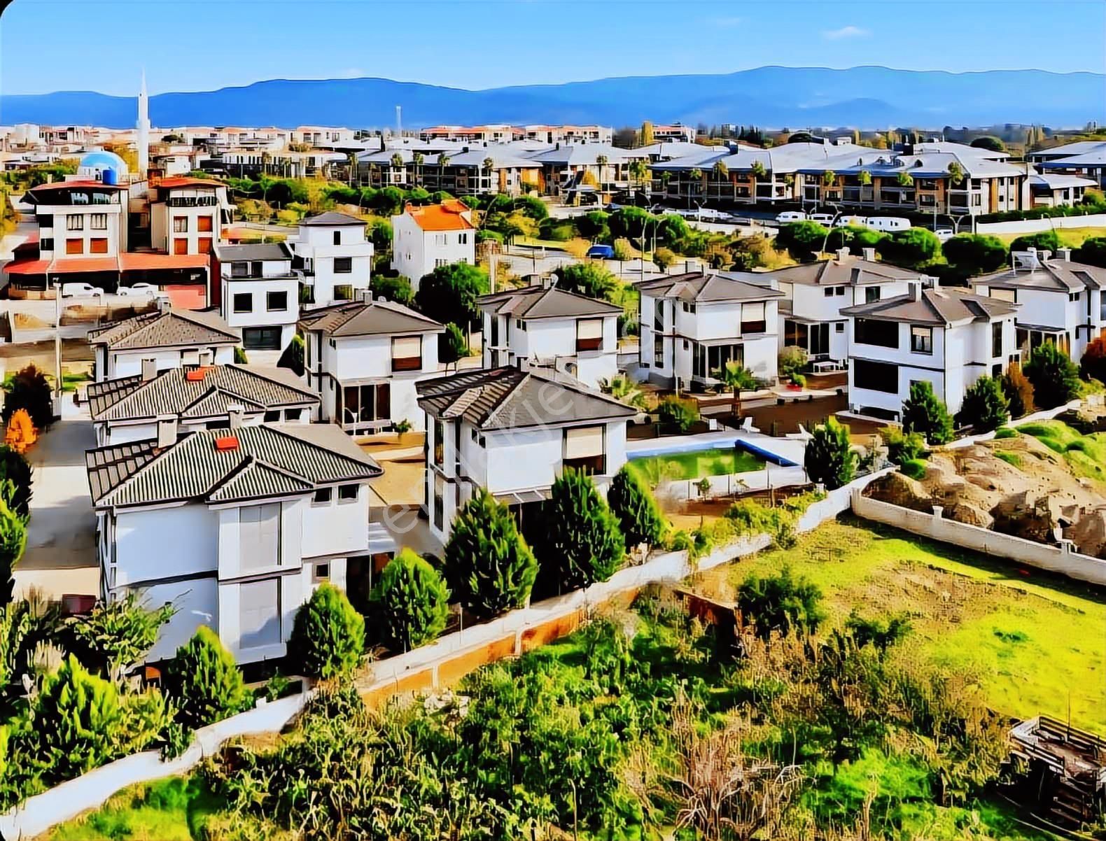 5 Yıllık Edremit Te Deniz 5 Dk Tam Müstakil Bahçeli Havuzlu 6+1 Villa - Görsel 27