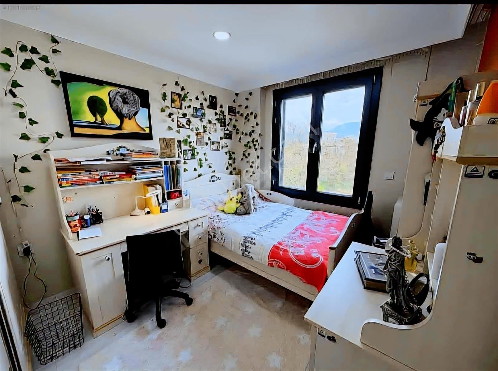 5 Yıllık Edremit Te Deniz 5 Dk Tam Müstakil Bahçeli Havuzlu 6+1 Villa - Görsel 17