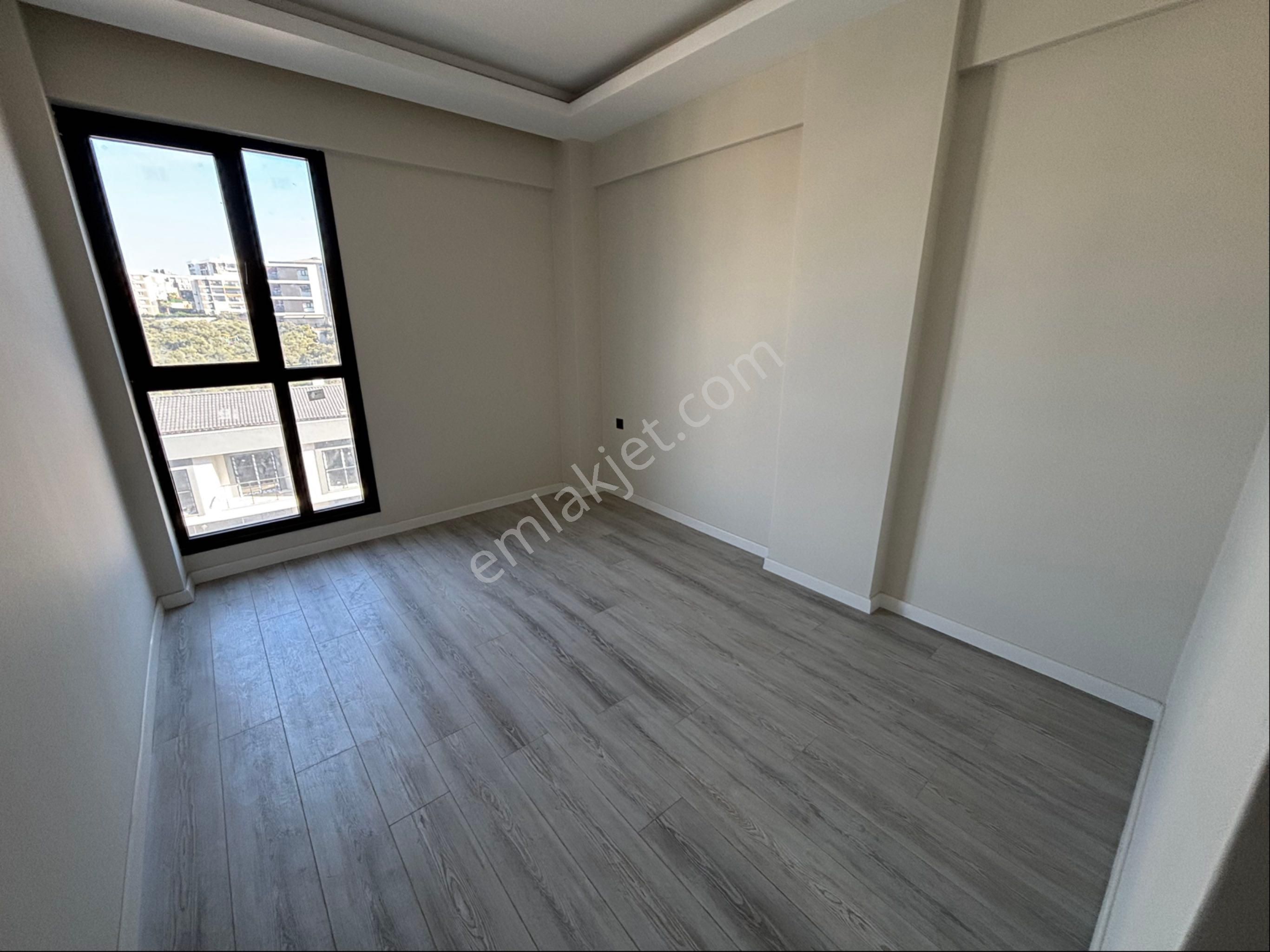 Kuşadasında 2+1 Kapalı Mutfaklı Geniş Kullanımlı Satılık Lüks Daire - Görsel 13