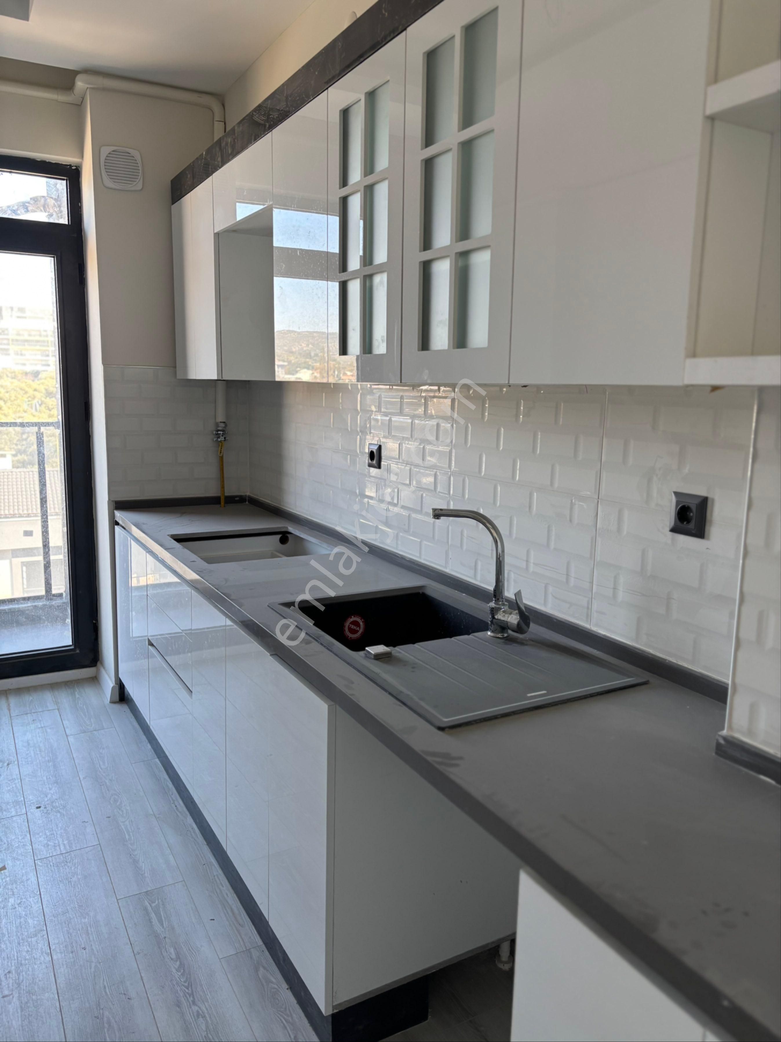 Kuşadasında 2+1 Kapalı Mutfaklı Geniş Kullanımlı Satılık Lüks Daire - Görsel 20