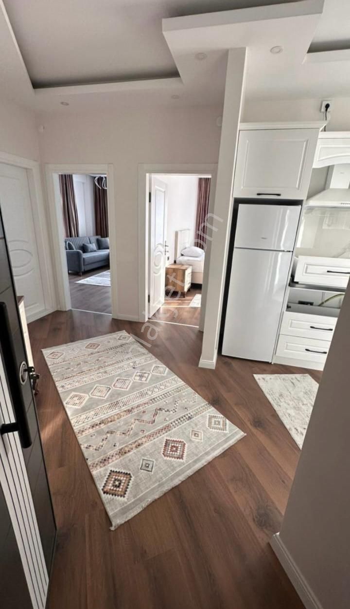 Üniversite Mahallesinde Deniz Manzaralı Eşyalı Kiralık 1+1 Daire - Görsel 7