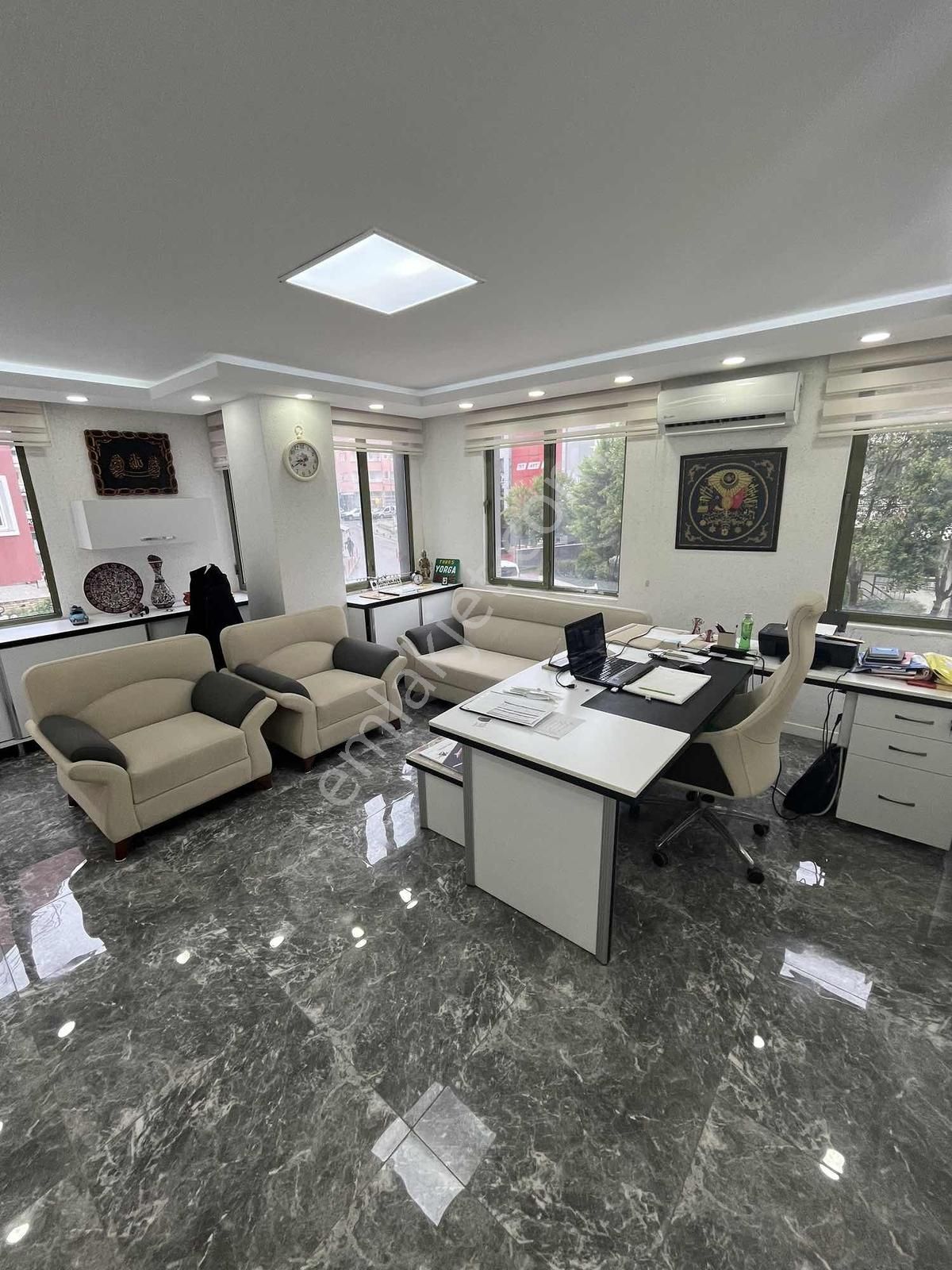 Kocabıyık Gayrimenkul'den Sırakapılar Tabeladeğeri Yüksek İşyeri