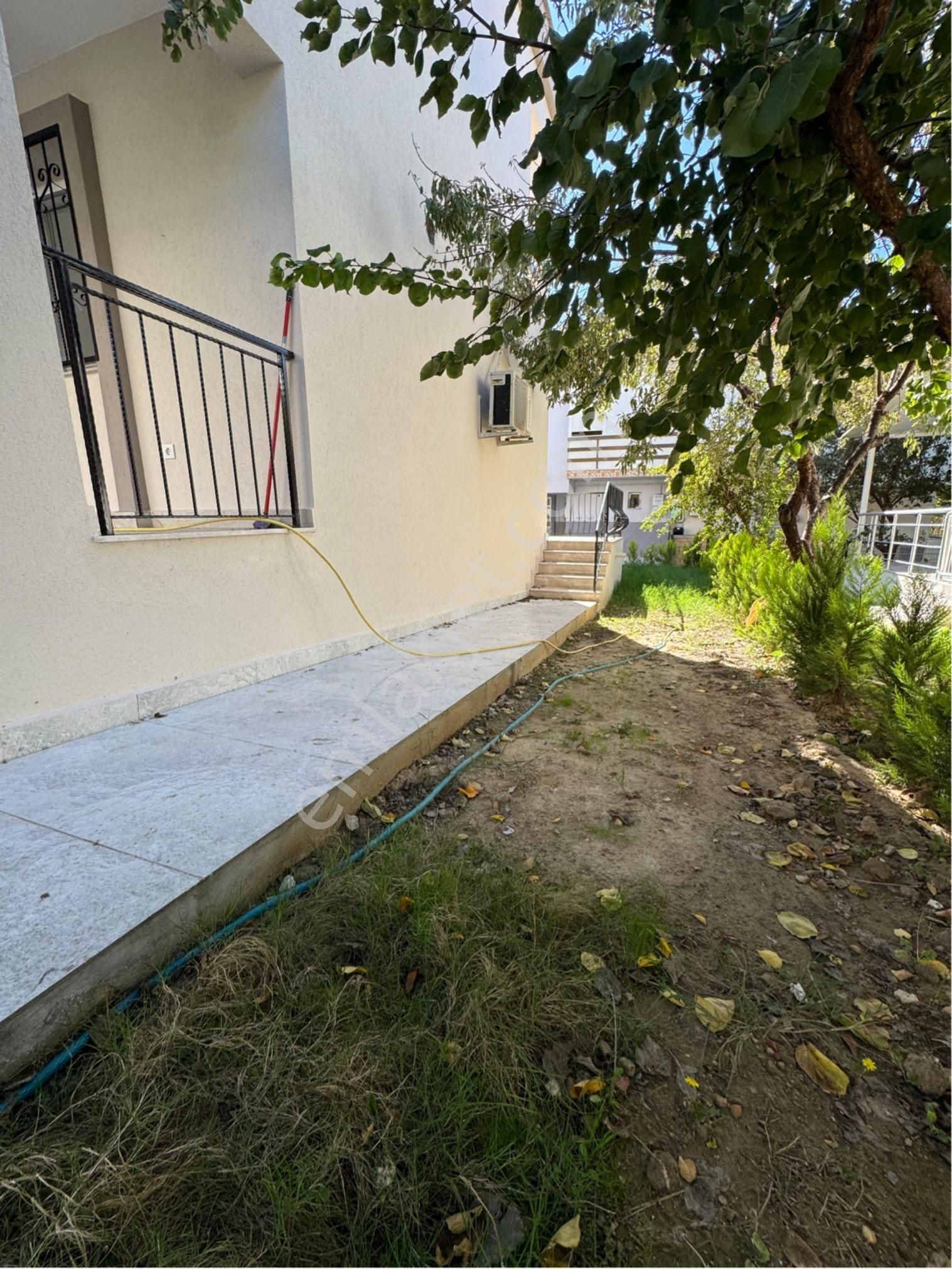 Kuşadası Kadınlar Denizinde Geniş Bahçeli Masrafsız 3+1 Satılık Fırsat Villa - Görsel 28