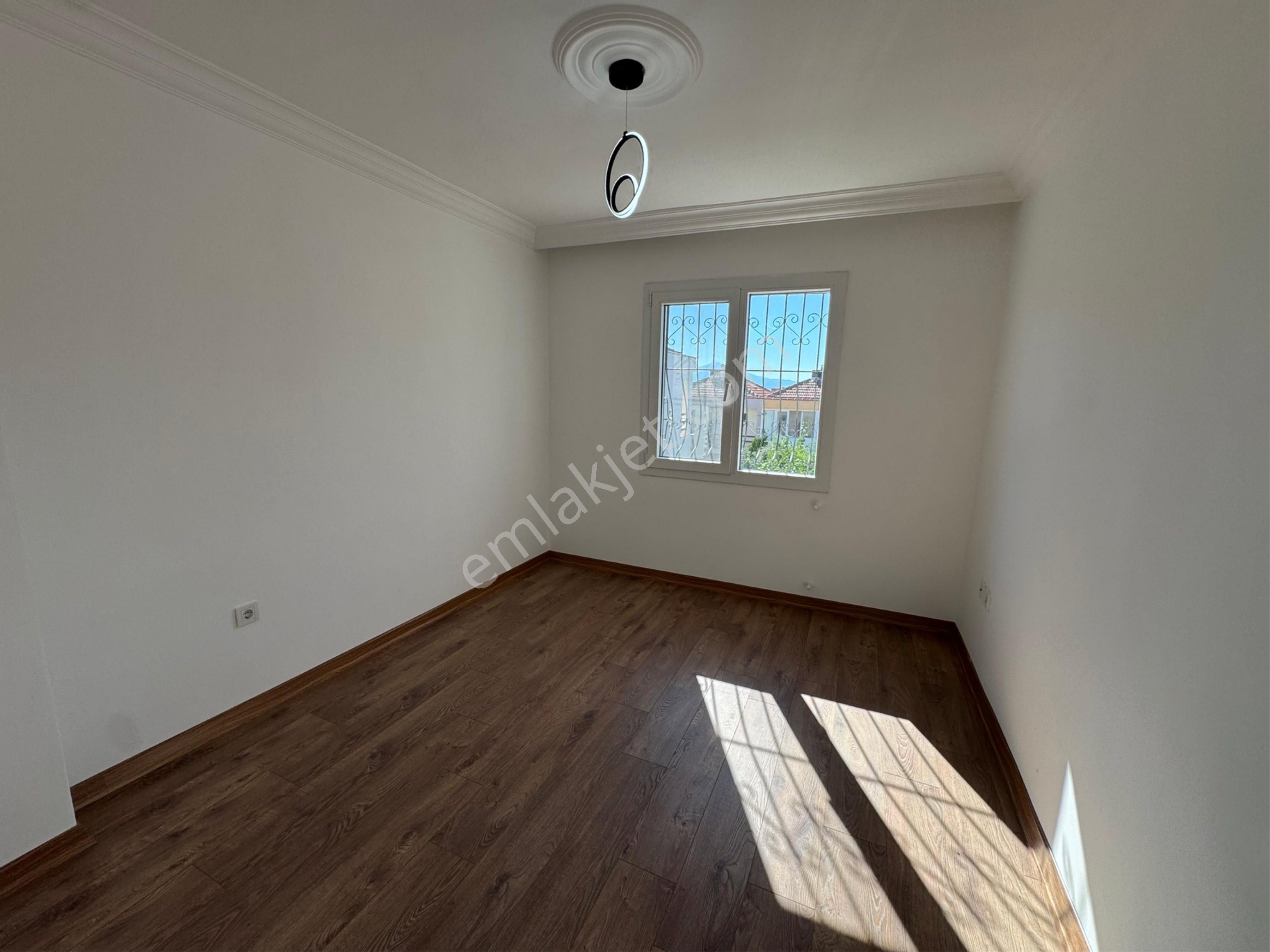 Kuşadası Kadınlar Denizinde Geniş Bahçeli Masrafsız 3+1 Satılık Fırsat Villa - Görsel 10