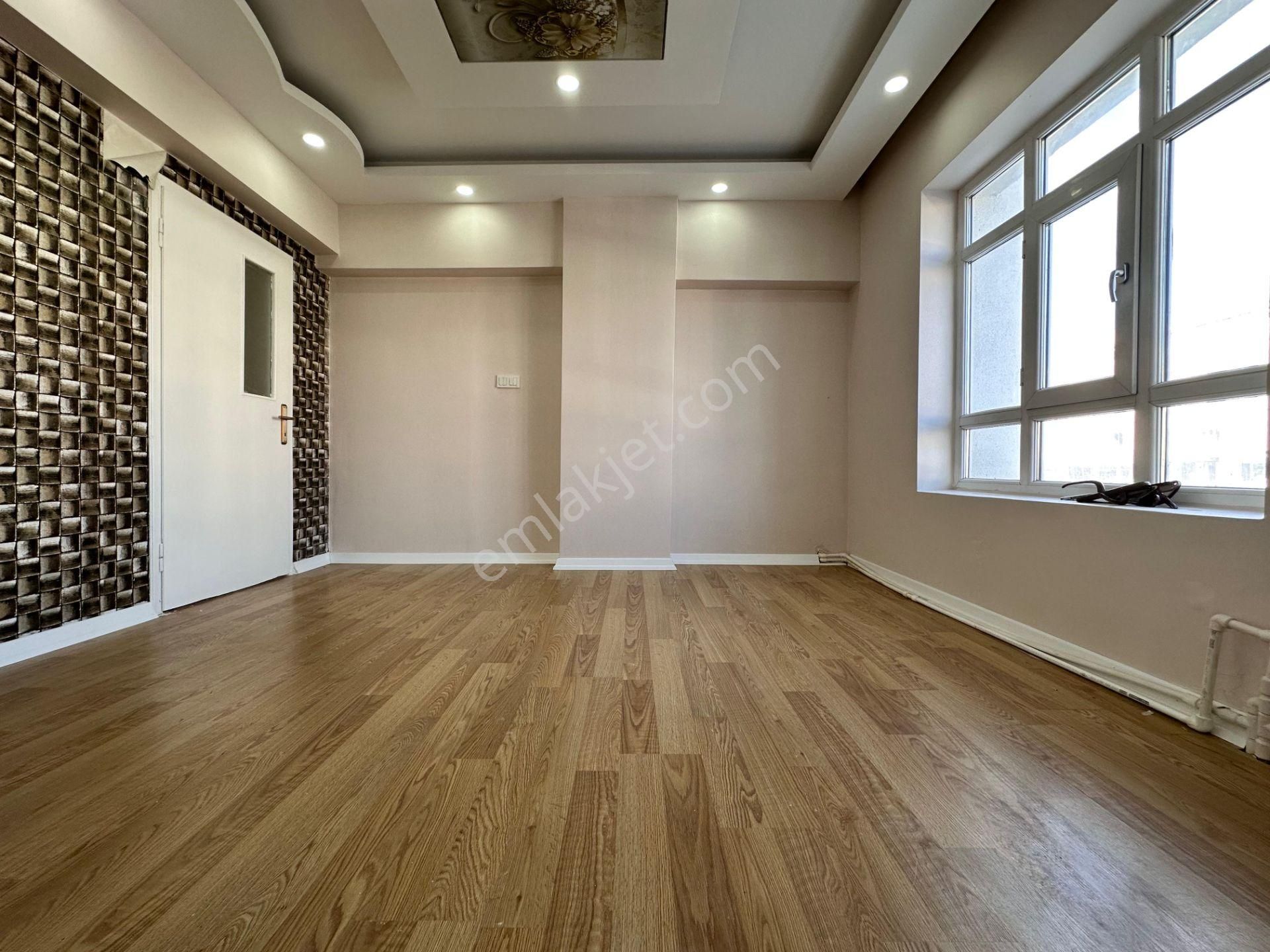 Keçiören De Ana Cadde Üzeri Katta Ful Yapılı 3+1 Daire - Görsel 25