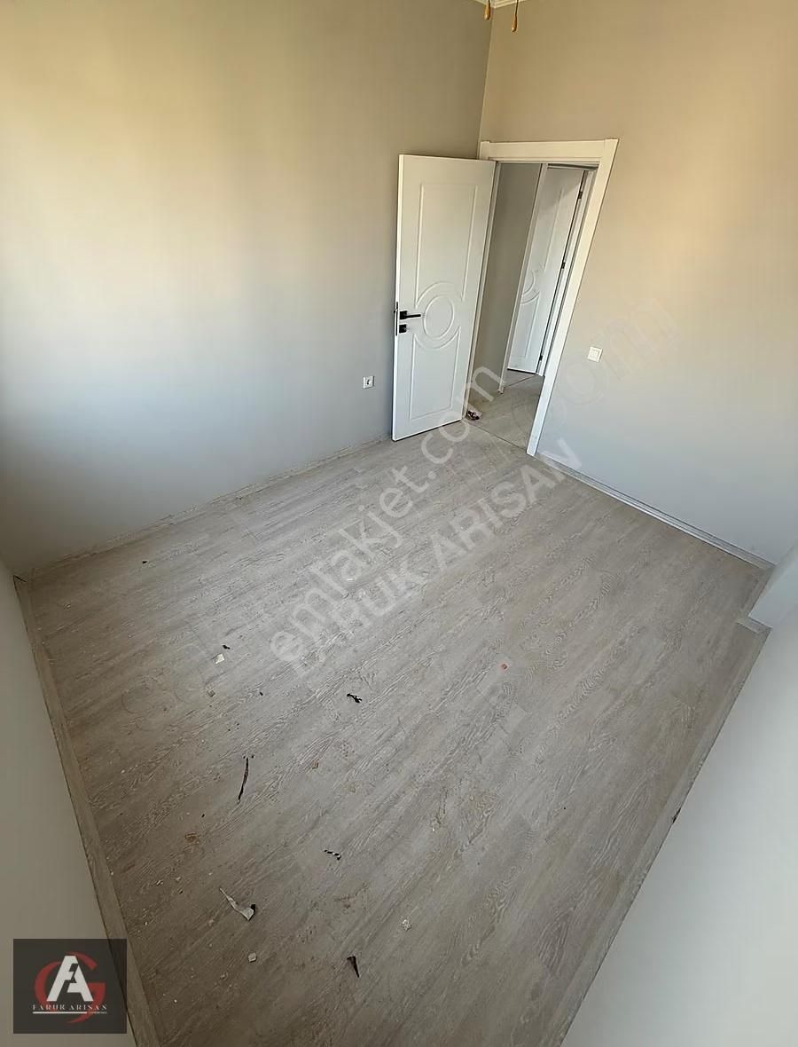 Faruk Arısan'dan Merkezi Konumda Oturuma Hazır Geniş 1+1 Daire - Görsel 12