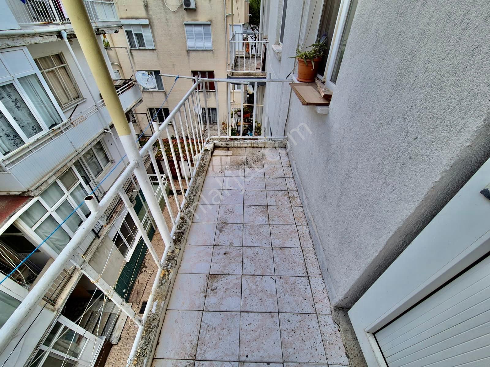 ▓karabuluttan▓akçay'da Kordona Yürüme Mesafesinde Fırsat 2+1 Satılık Daire - Görsel 18