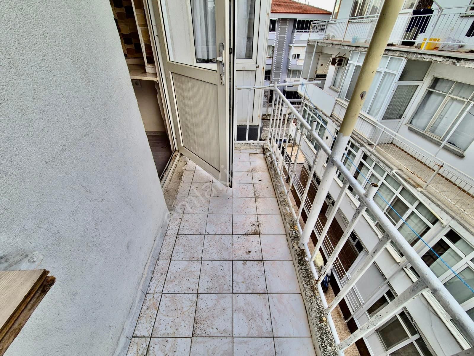 ▓karabuluttan▓akçay'da Kordona Yürüme Mesafesinde Fırsat 2+1 Satılık Daire - Görsel 19