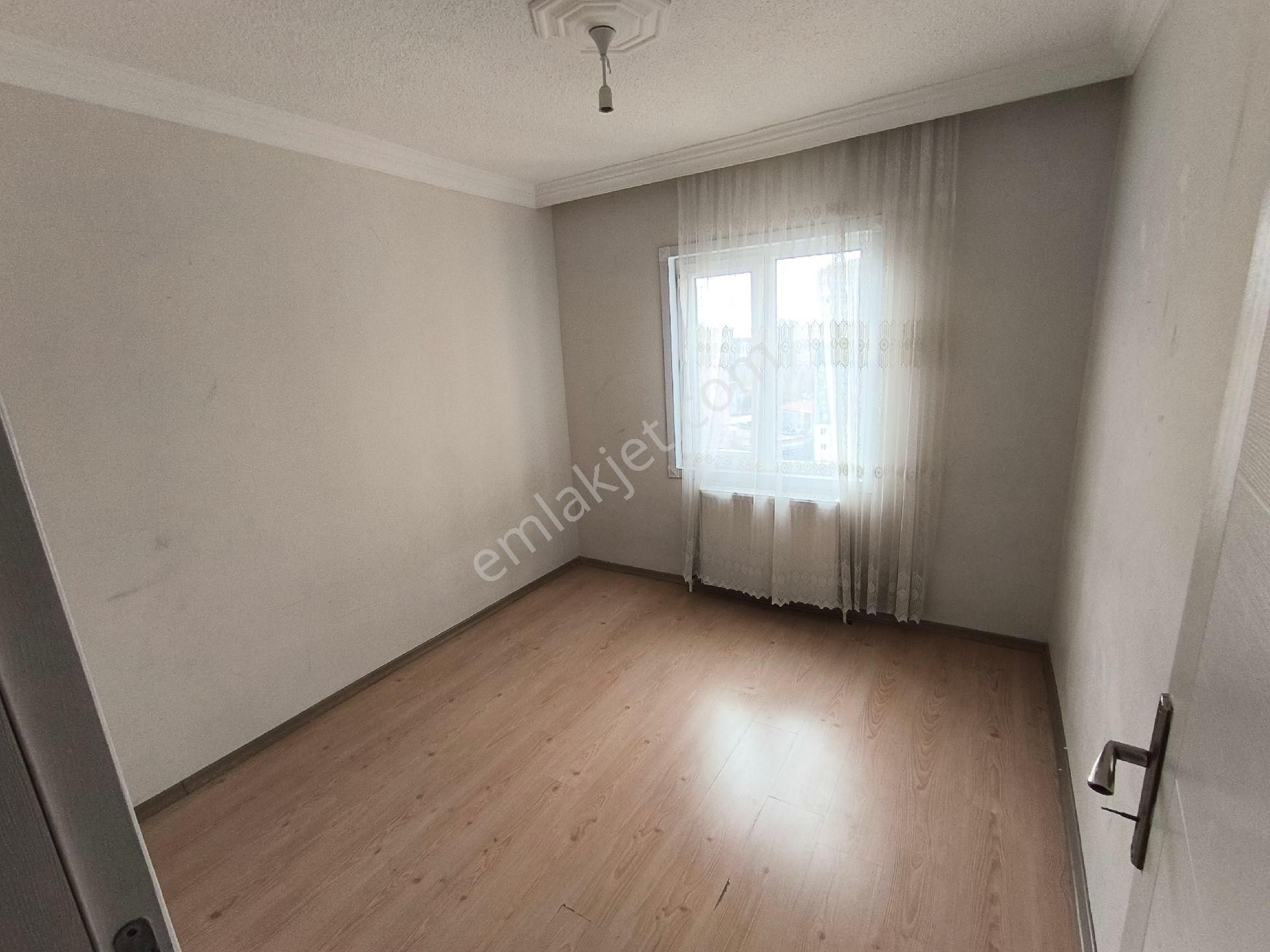 Beylikdüzü Büyükşehir Mahallesinde 3+1 Kiralık Daire - Görsel 2