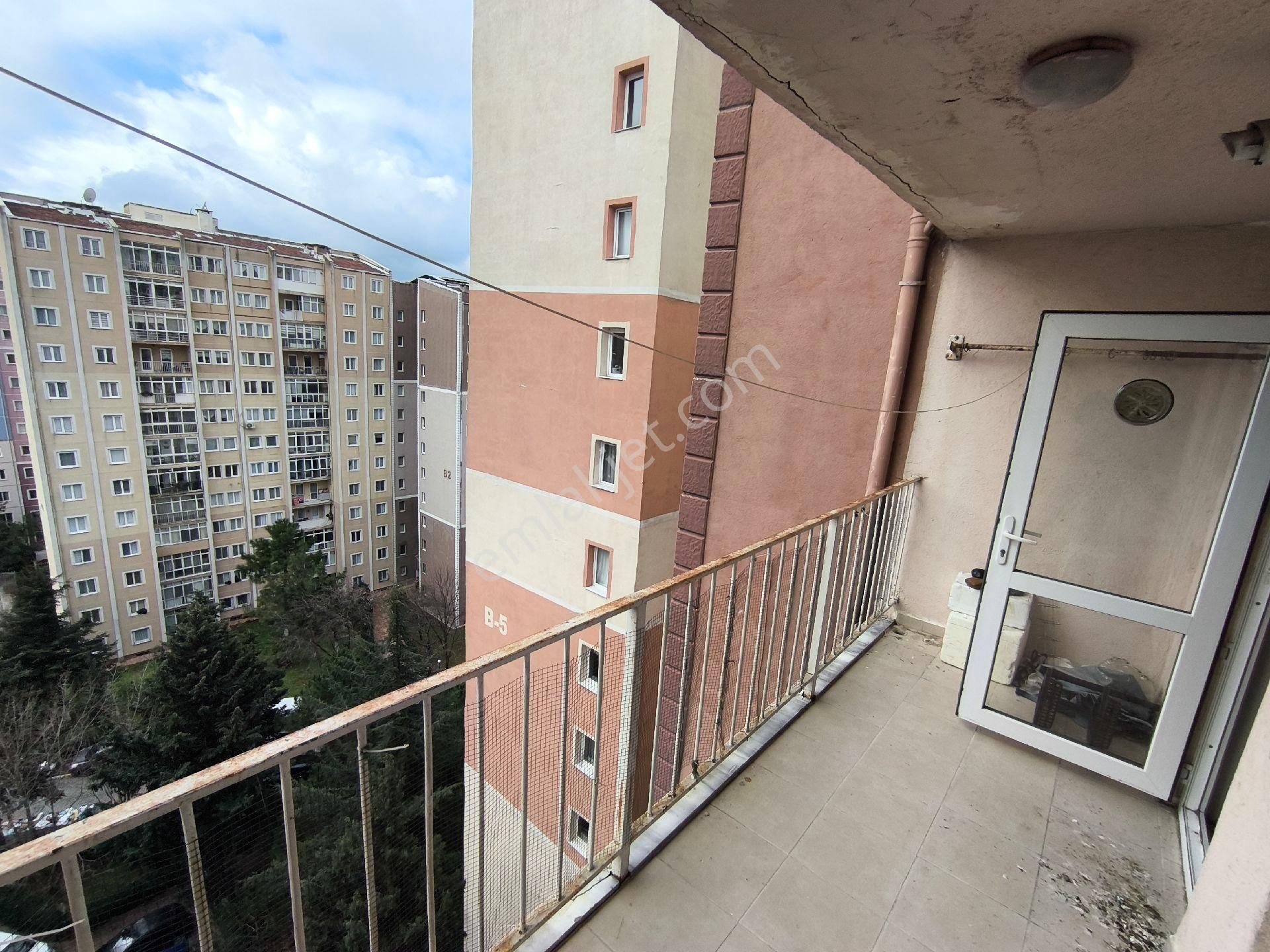 Beylikdüzü Büyükşehir Mahallesinde 3+1 Kiralık Daire - Görsel 16