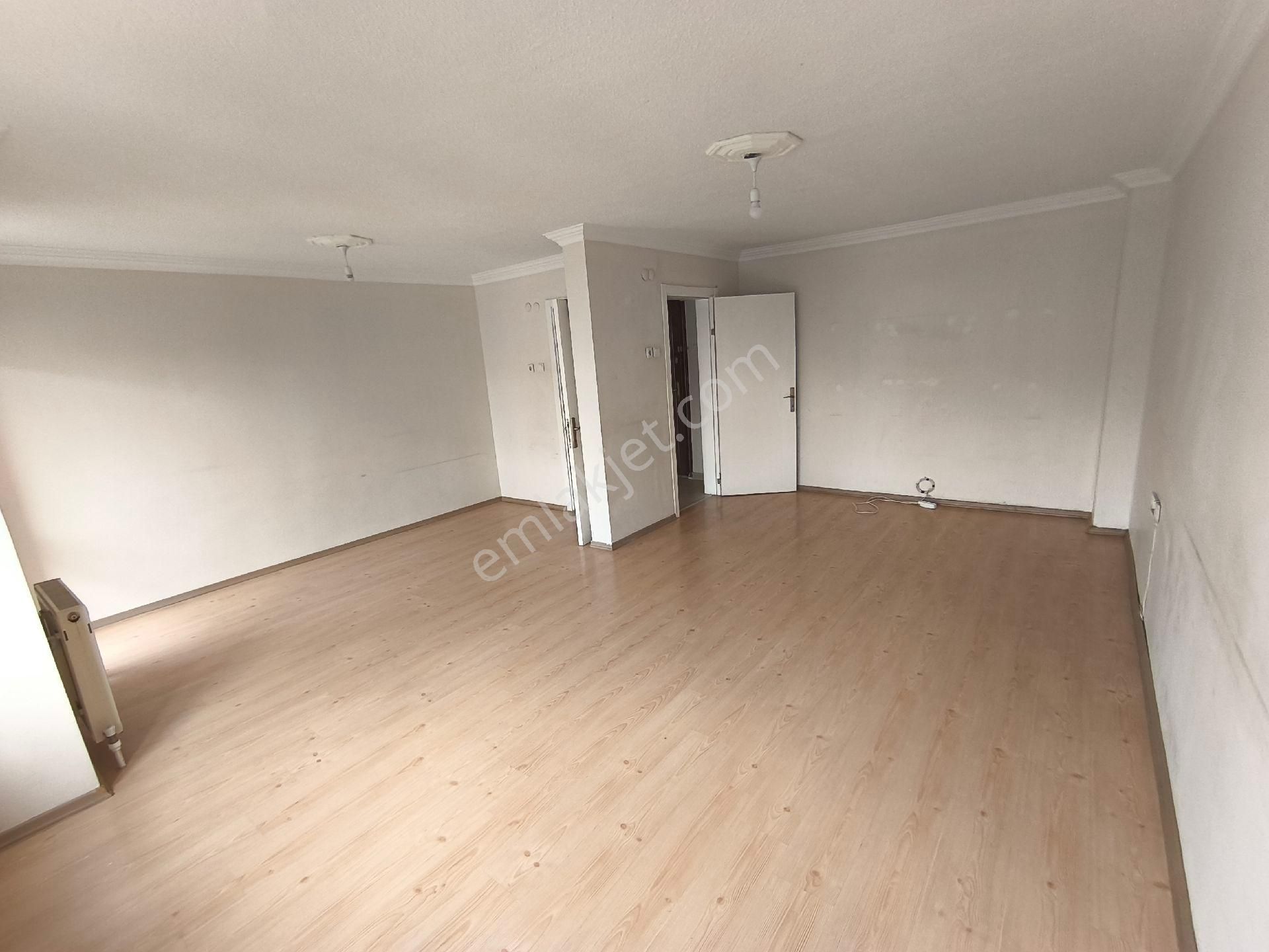 Beylikdüzü Büyükşehir Mahallesinde 3+1 Kiralık Daire - Görsel 14