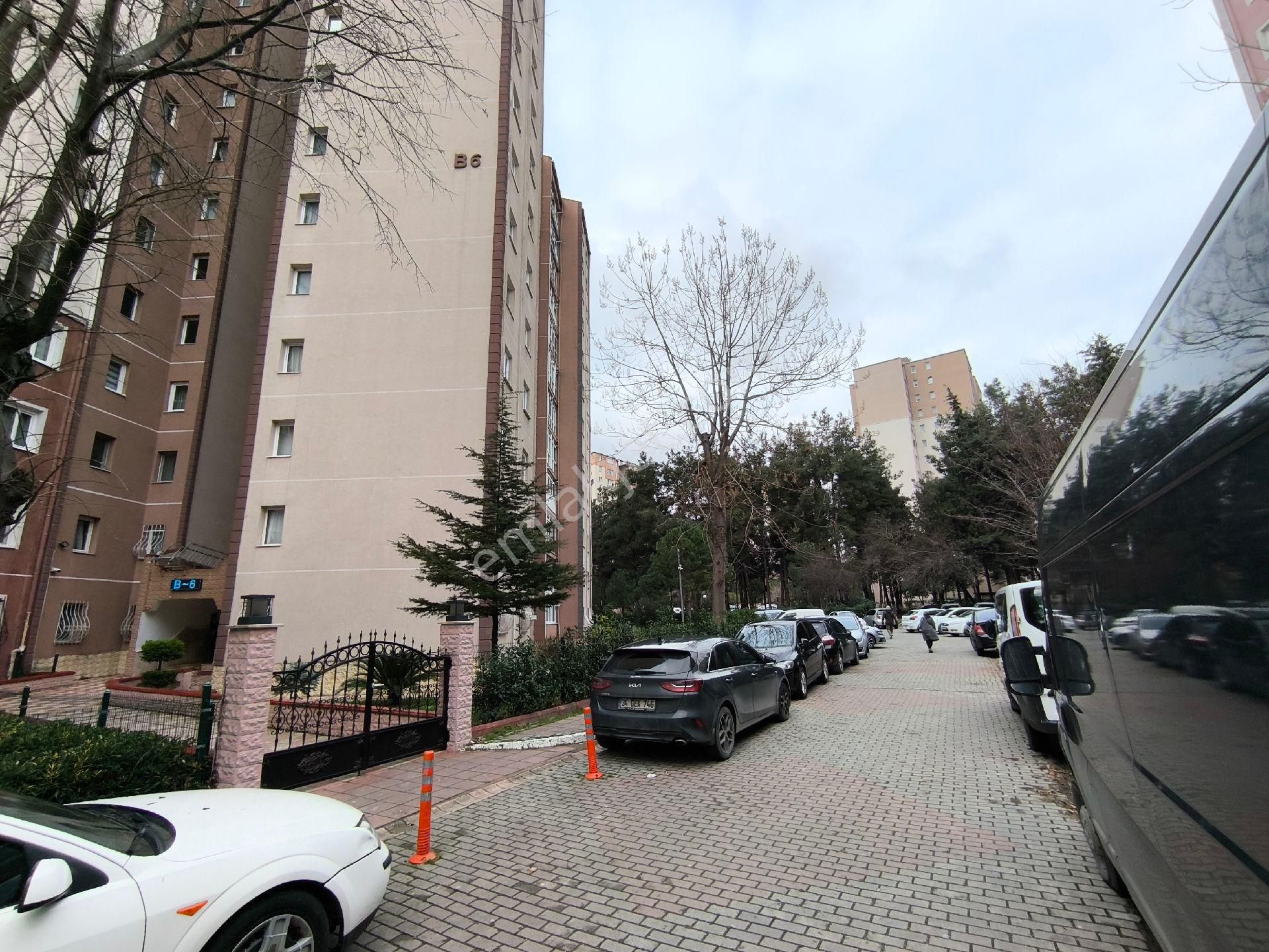 Beylikdüzü Büyükşehir Mahallesinde 3+1 Kiralık Daire - Görsel 30