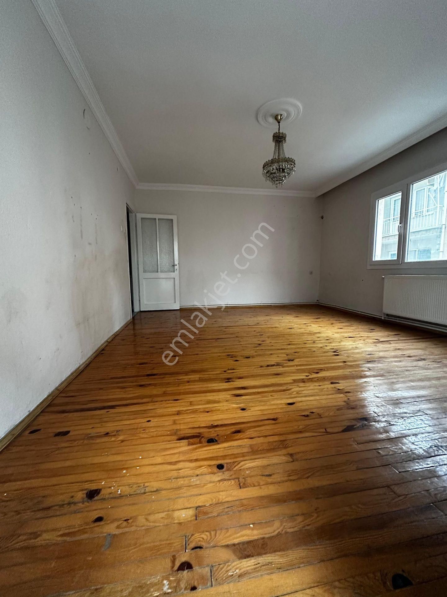 Turgutlu Kiralık Altay Mah 120m2 3+1 Oda 3. Kat Doğalgazlı Balkonlu Daire - Görsel 4