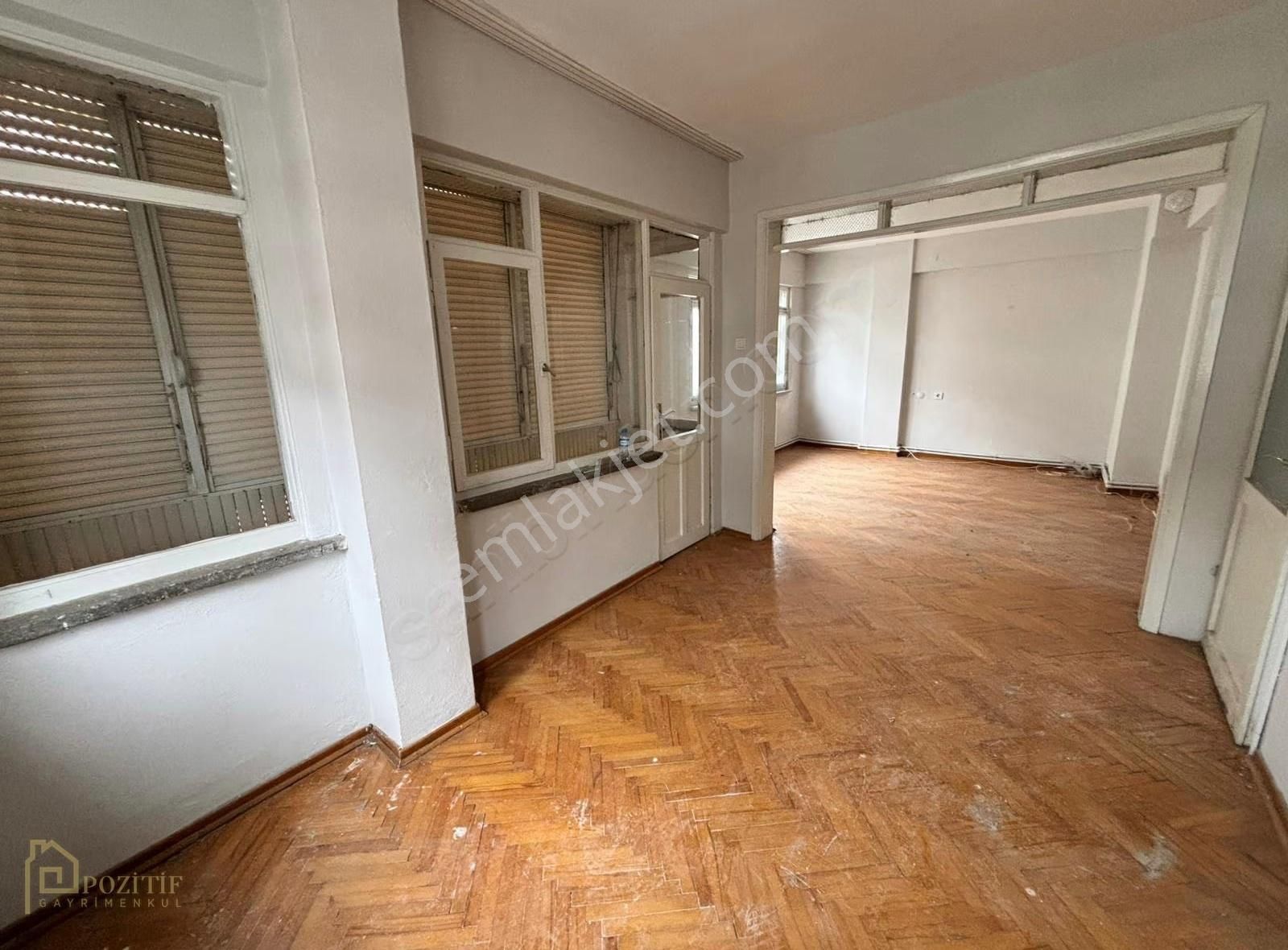 Pozitif'ten Yalı Mahallesinde Merkezi Konumda 2+1 Kiralık Daire - Görsel 2