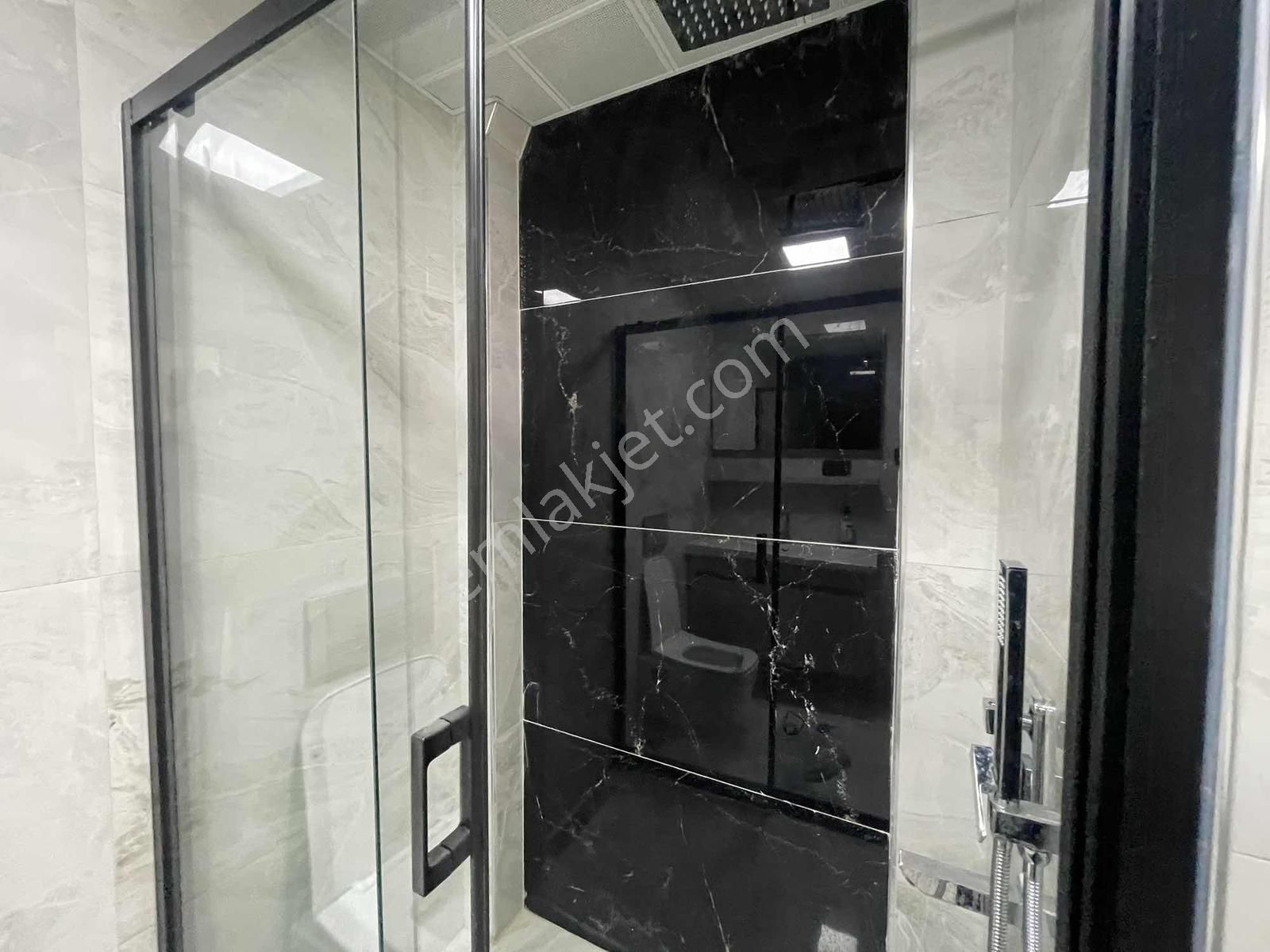 Altın Emlak'tan İncek'de1+1 Satılık Ara Kat Ön Cephe - Görsel 5