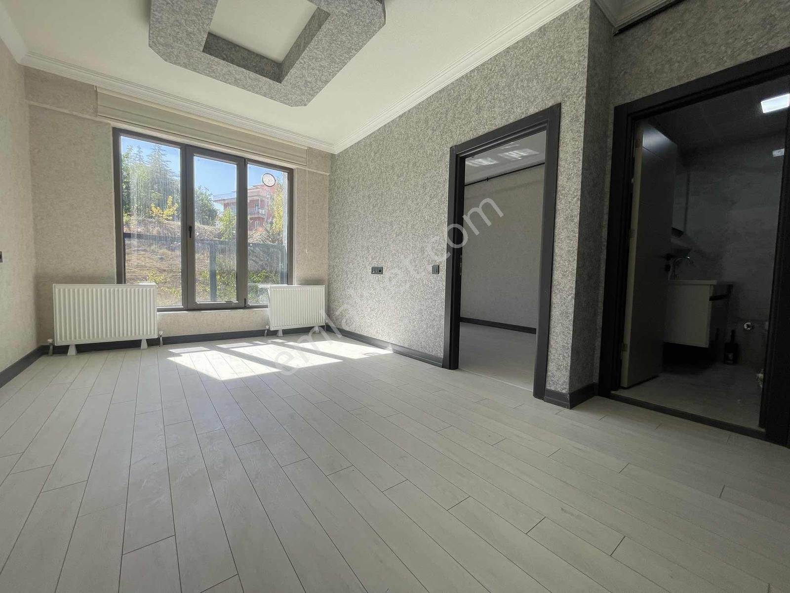 Altın Emlak'tan İncek'de1+1 Satılık Ara Kat Ön Cephe - Görsel 16