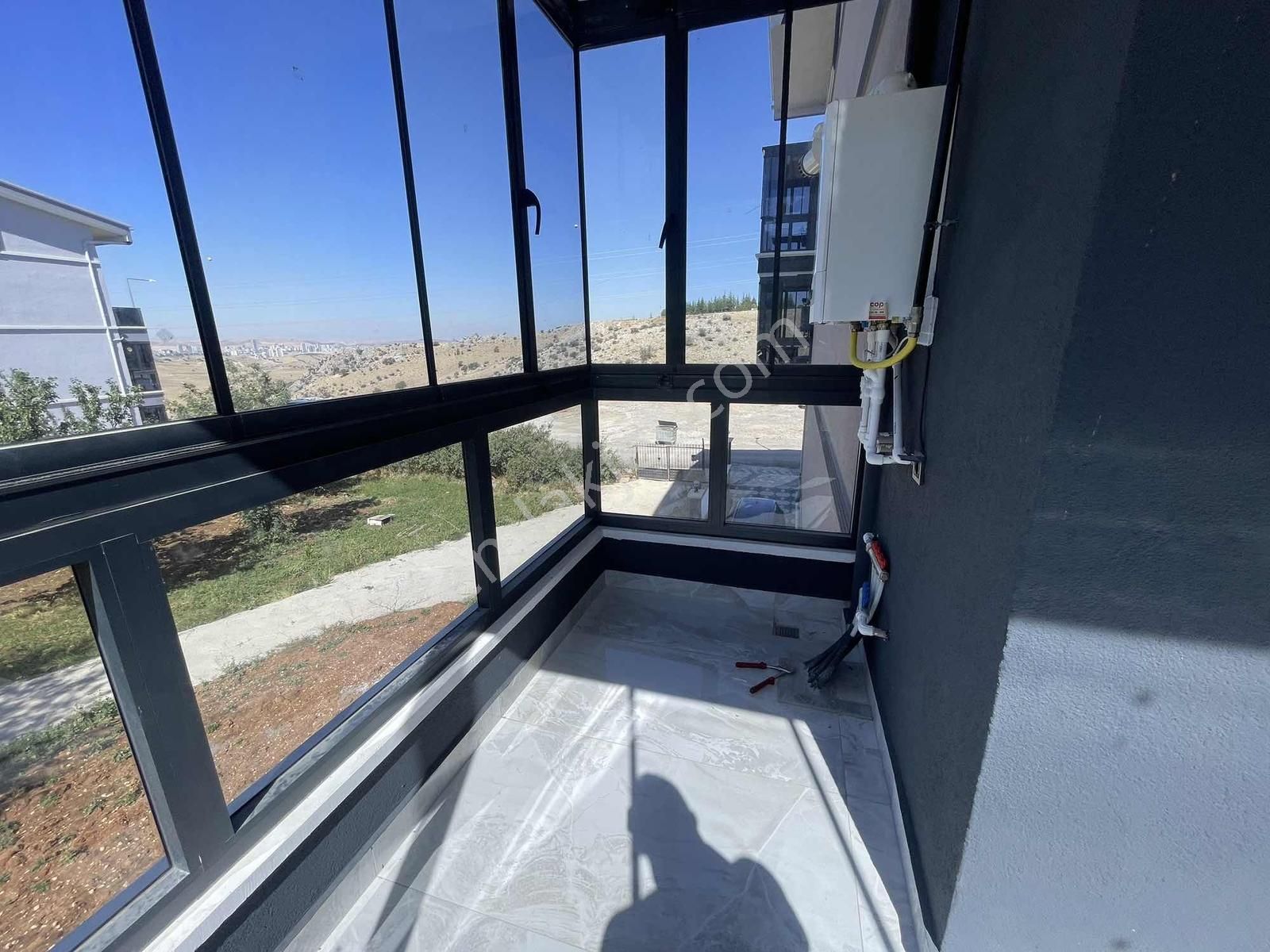 Altın Emlak'tan İncek'de1+1 Satılık Ara Kat Ön Cephe - Görsel 33