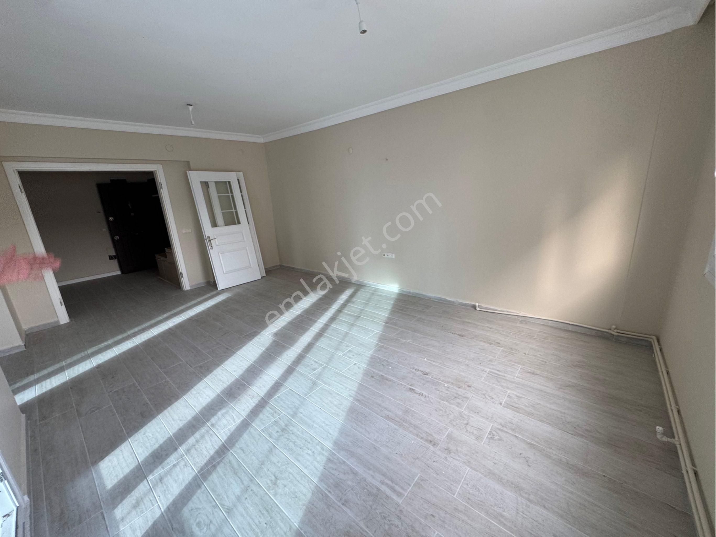 Kuşadasında 3+1 Havuzlu Sitede Kapalı Mutfaklı Satılık Daire - Görsel 23