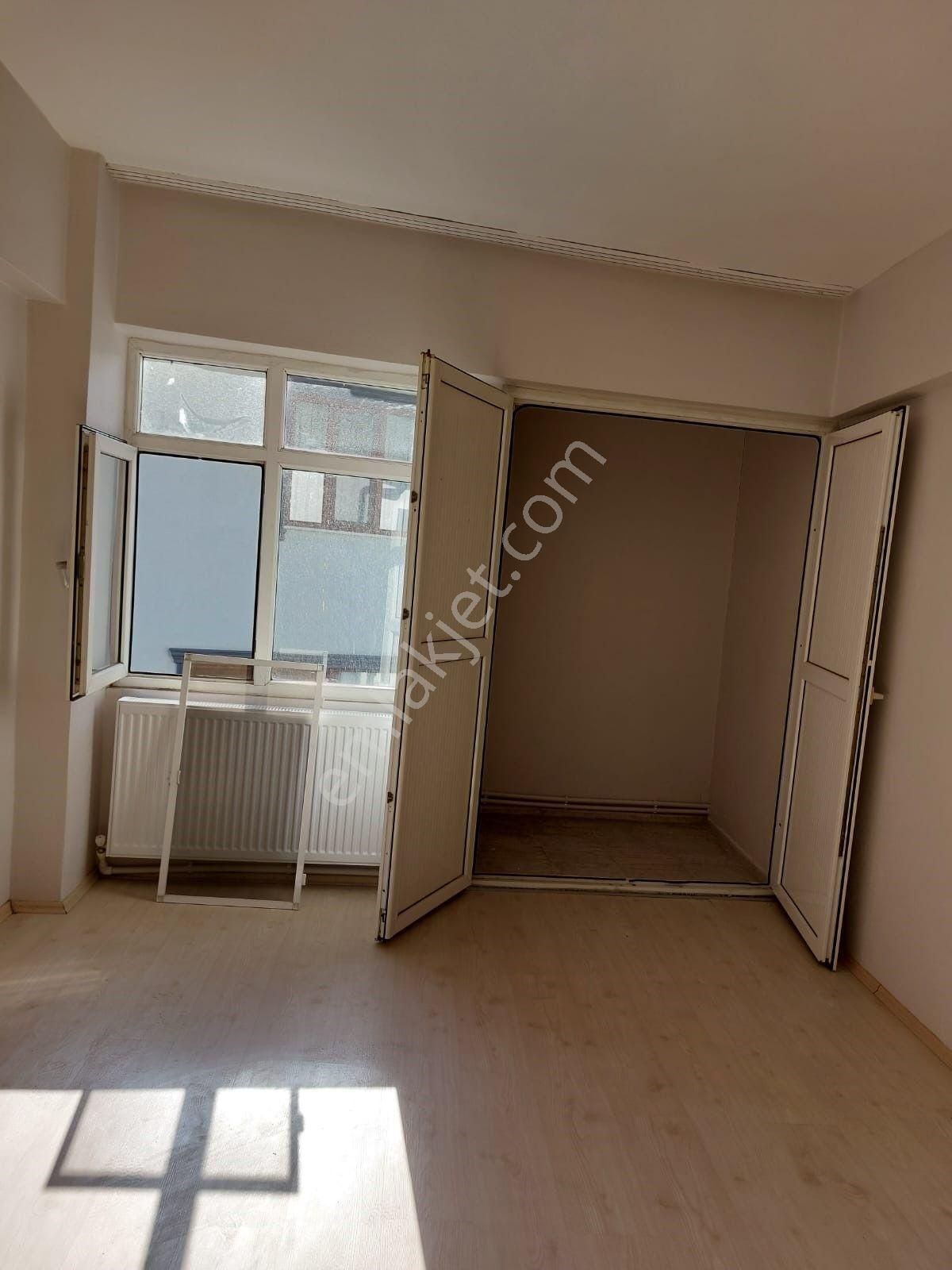 Sakarya/adapazarı/yağcılarda. 2+1 Geniş Kiralık Daire - Görsel 3