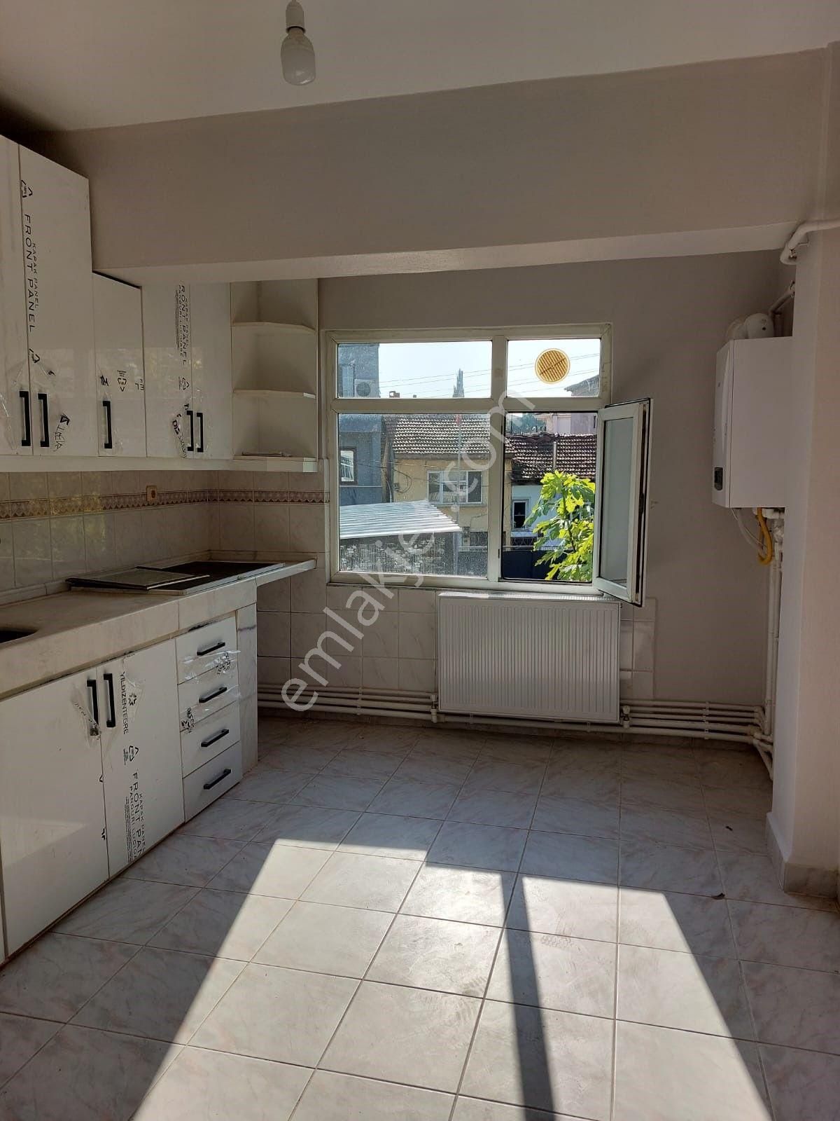 Sakarya/adapazarı/yağcılarda. 2+1 Geniş Kiralık Daire