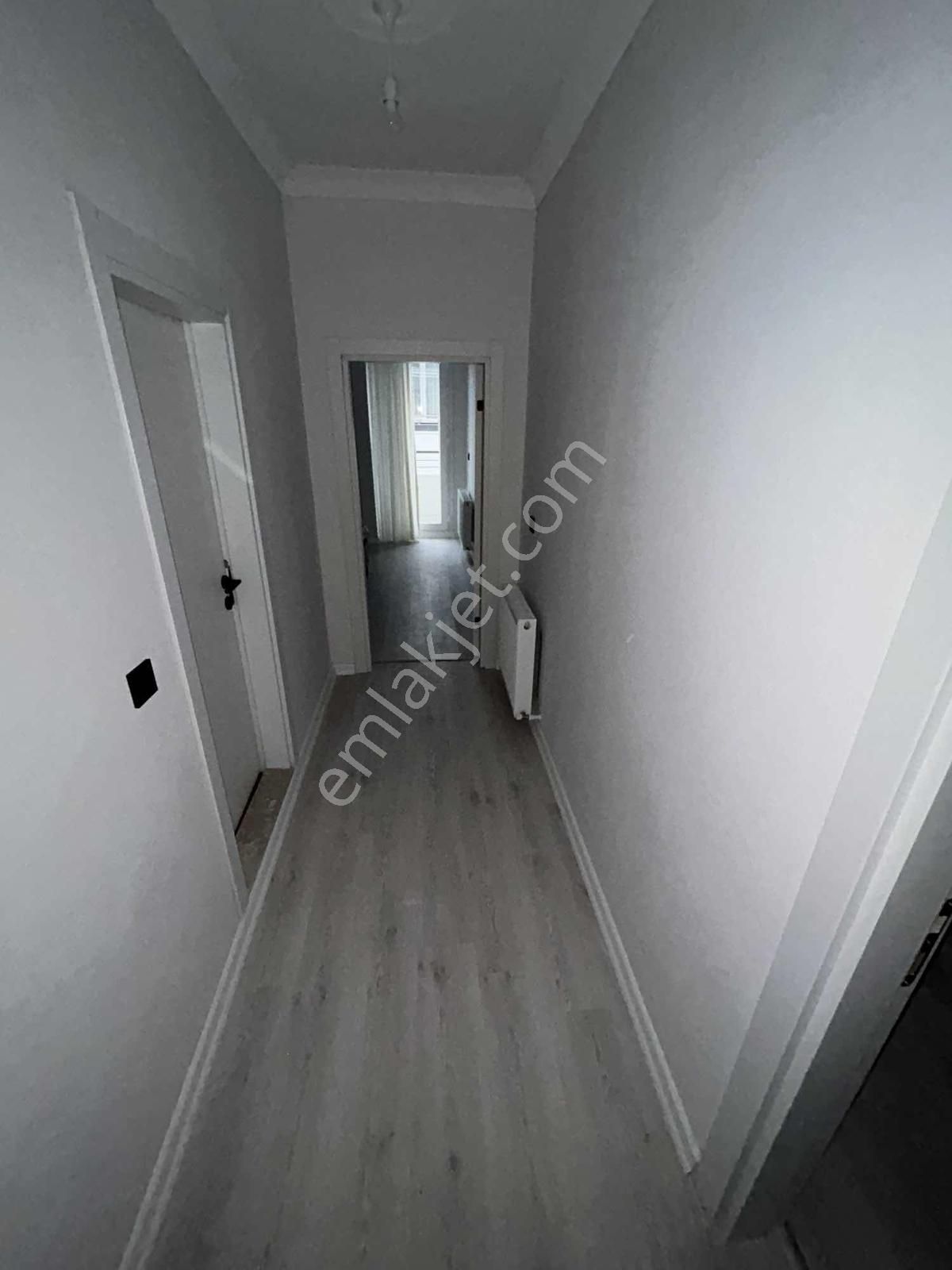 Prestij Emlaktan Gömeç Kemalpaşa Mah. Eşyalı 1+1 Satılık Daire - Görsel 8