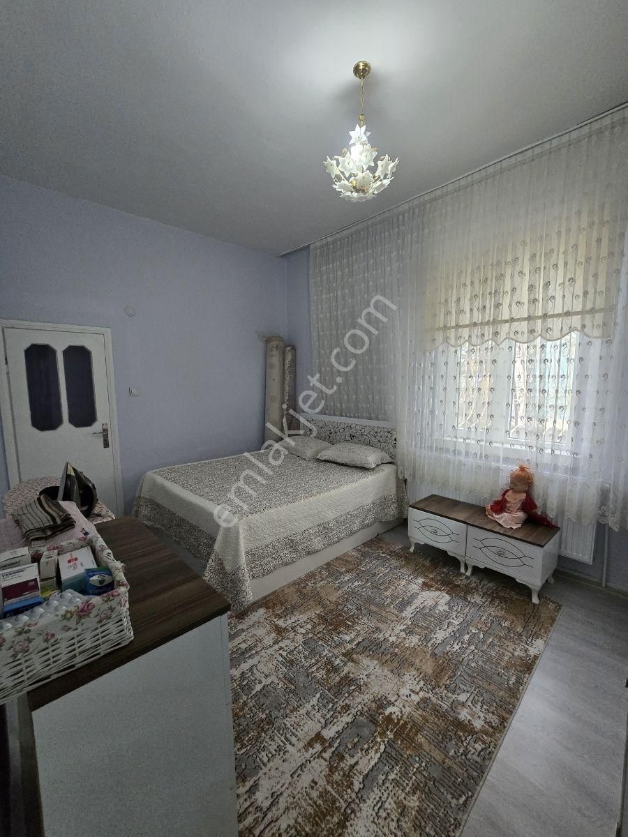 Komple Satılık 3 Daırelı Mustakıl Ev 470m2 Arsalı Super Konumda - Görsel 14