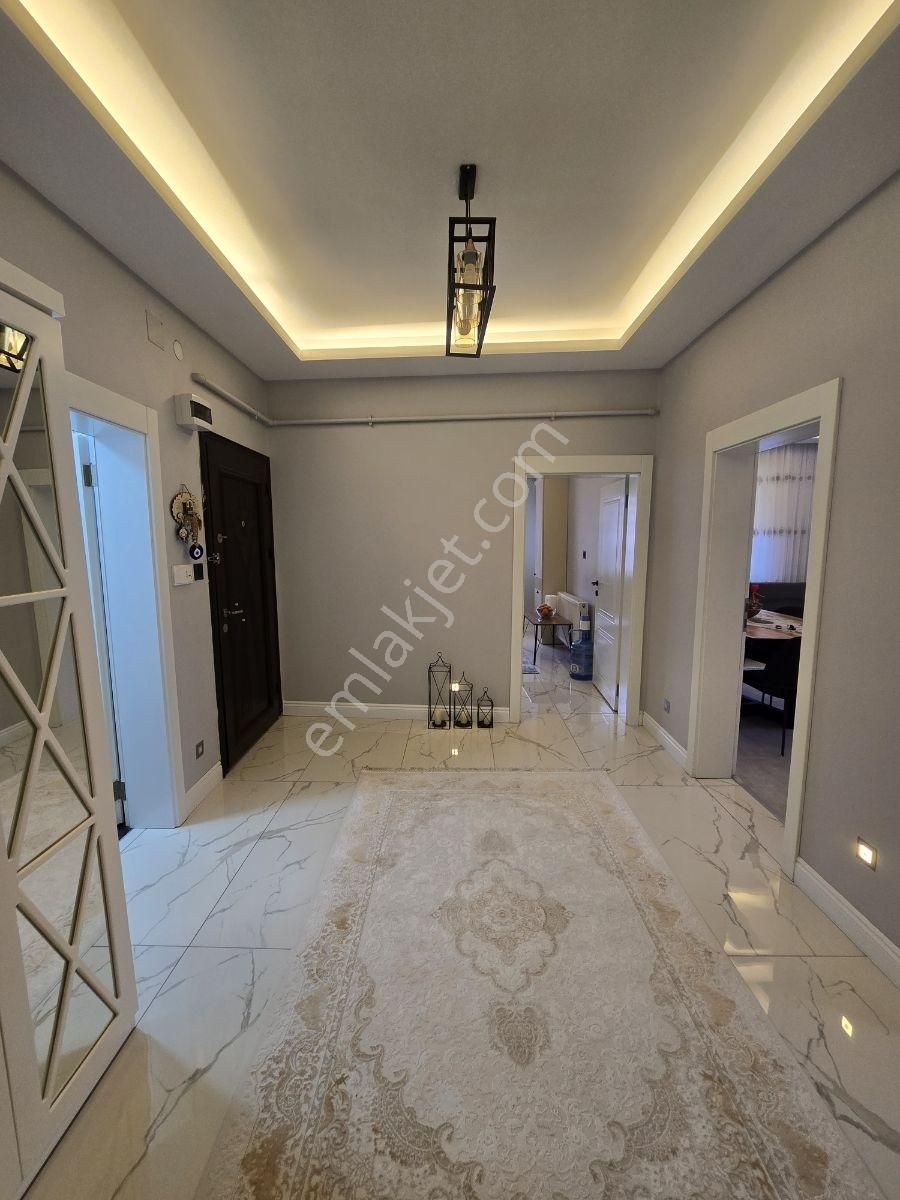 Komple Satılık 3 Daırelı Mustakıl Ev 470m2 Arsalı Super Konumda - Görsel 2