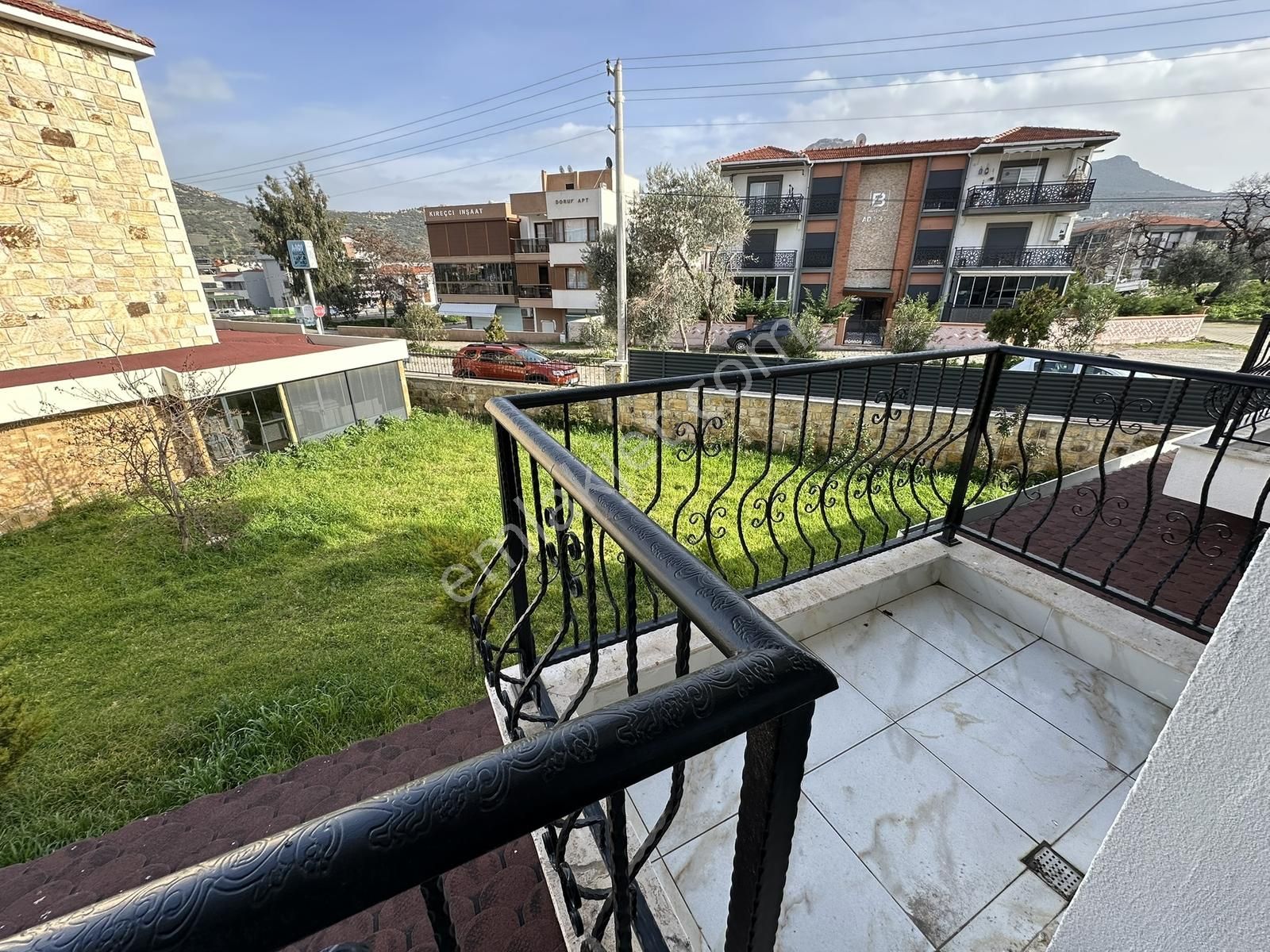 Foça'nın Kalbinde Taşınmaya Hazır, Boş Ve Sıfır Tripleks Villa - Görsel 22