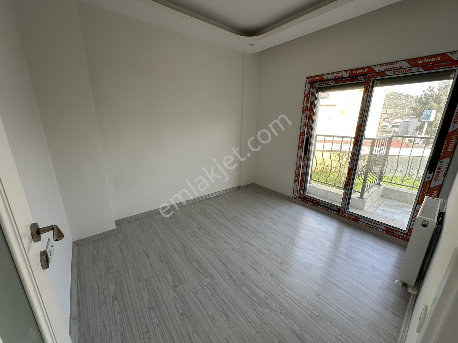 Foça'nın Kalbinde Taşınmaya Hazır, Boş Ve Sıfır Tripleks Villa - Görsel 15